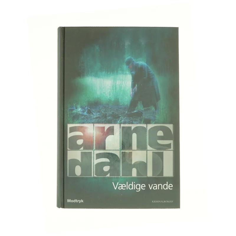 Vældige vande af Arne Dahl (f. 1963) (Bog)
