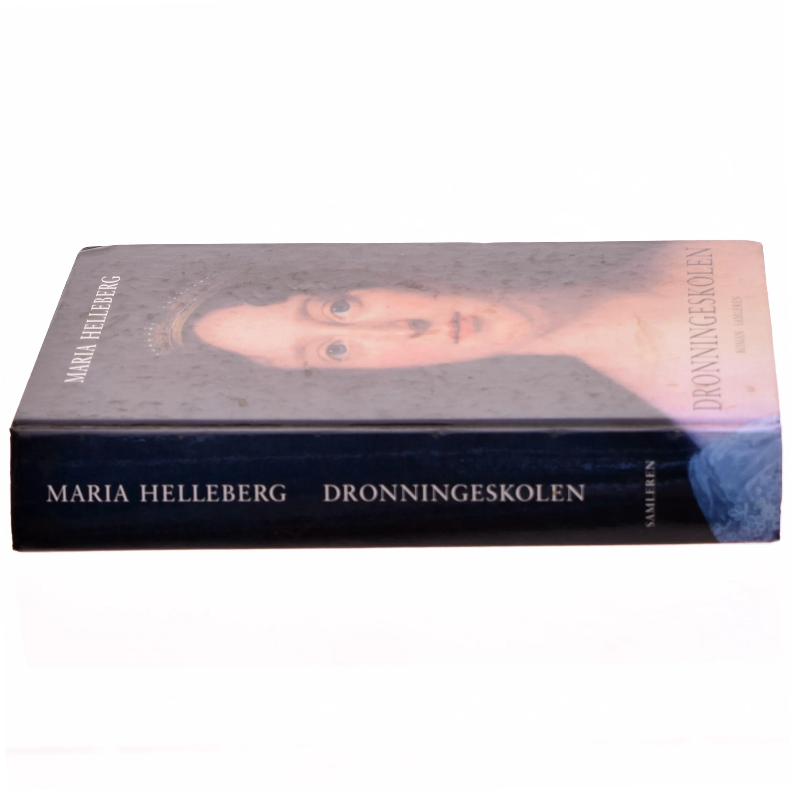Dronningeskolen af Maria Helleberg