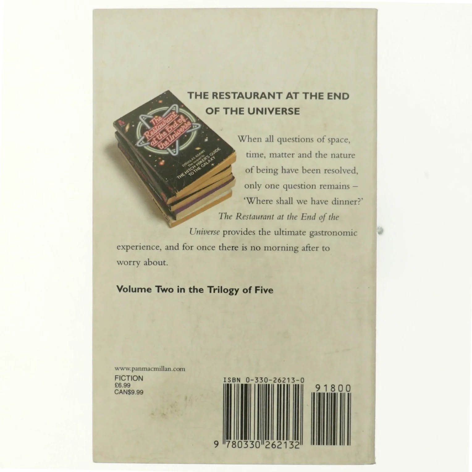 The restaurant at the end of the Universe af Douglas Adams (Bog)