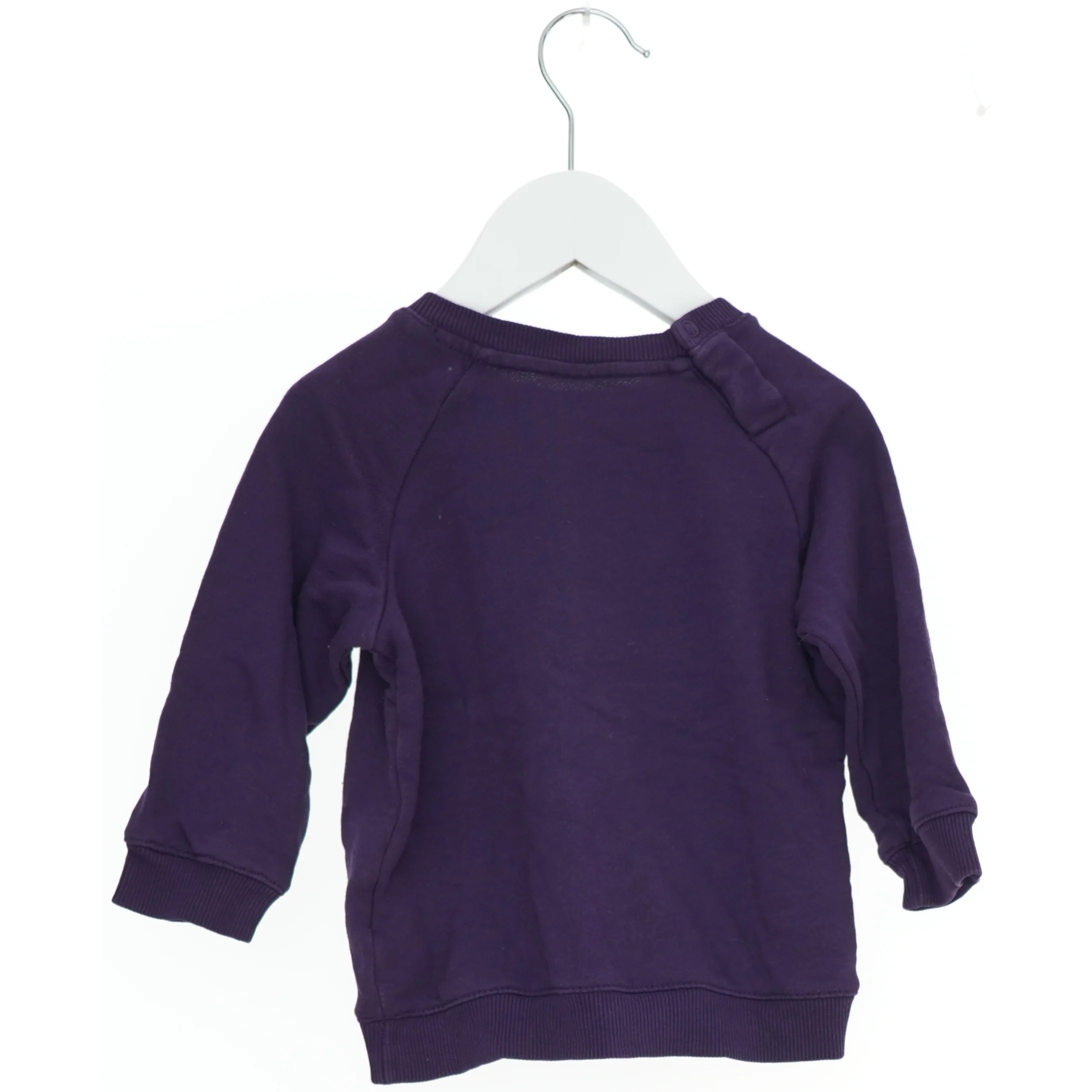 Sweatshirt med 'SWEETIE' tekst fra H&M (str. 74)
