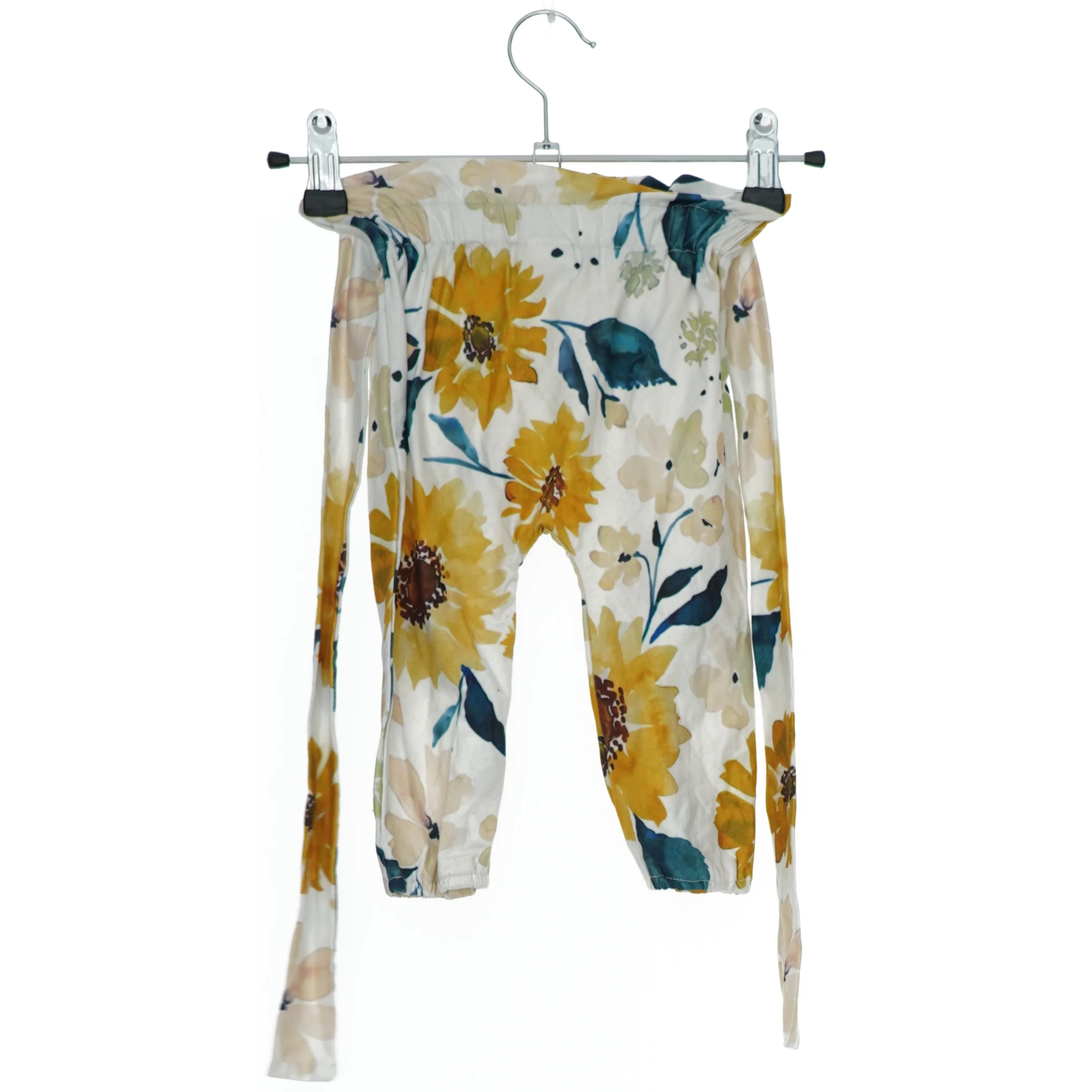 Bukser med blomsterprint fra SHEIN  (str. 68)