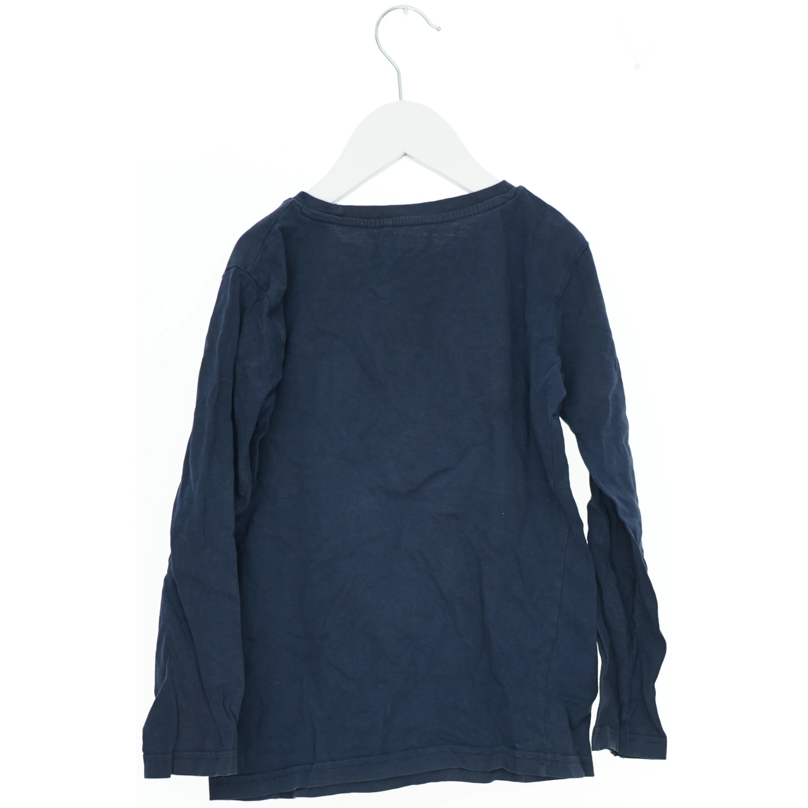 Bluse med robotmotiv fra VRS (str. 128)