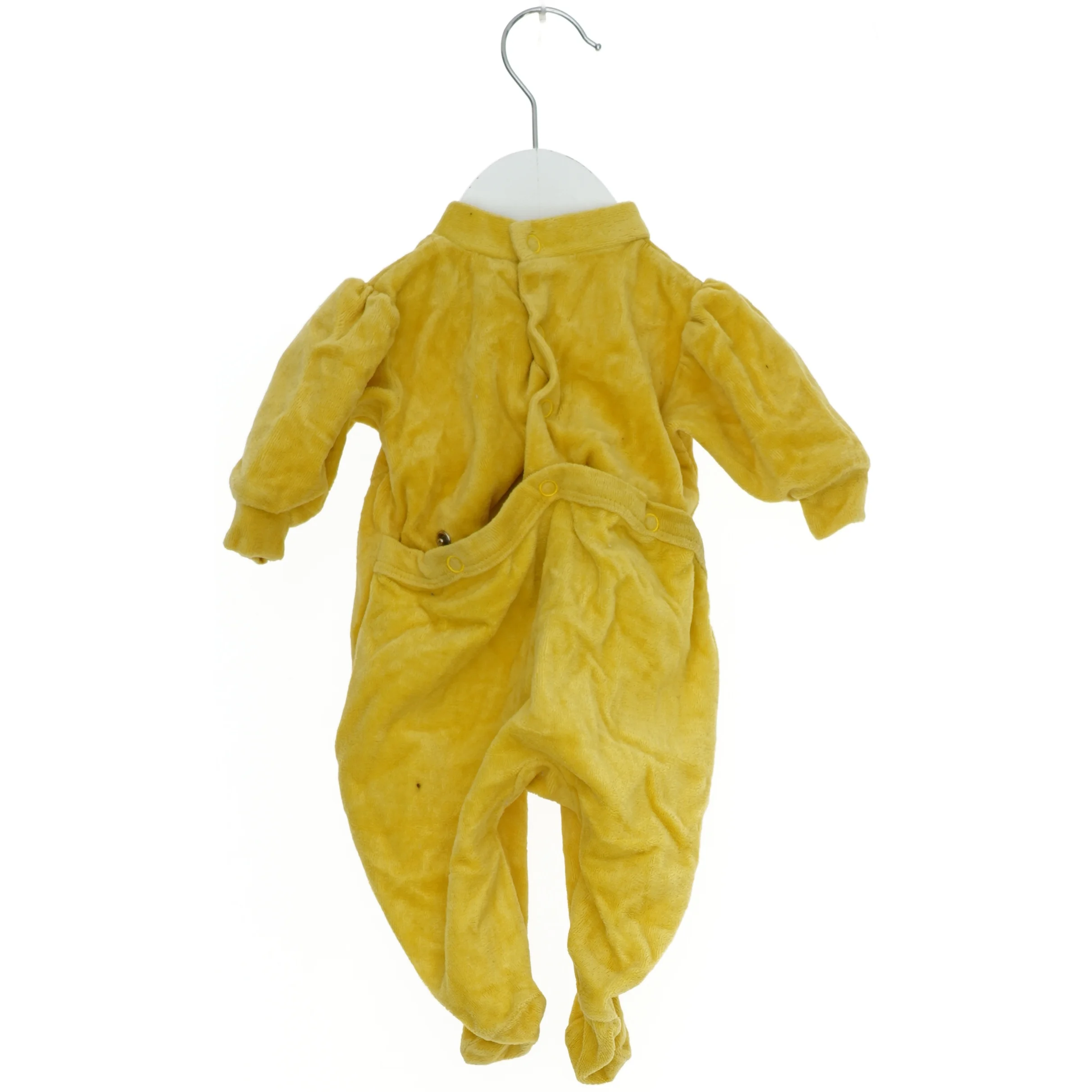 Gul heldragt med kaninmotiv til baby fra H&M (str. 50)