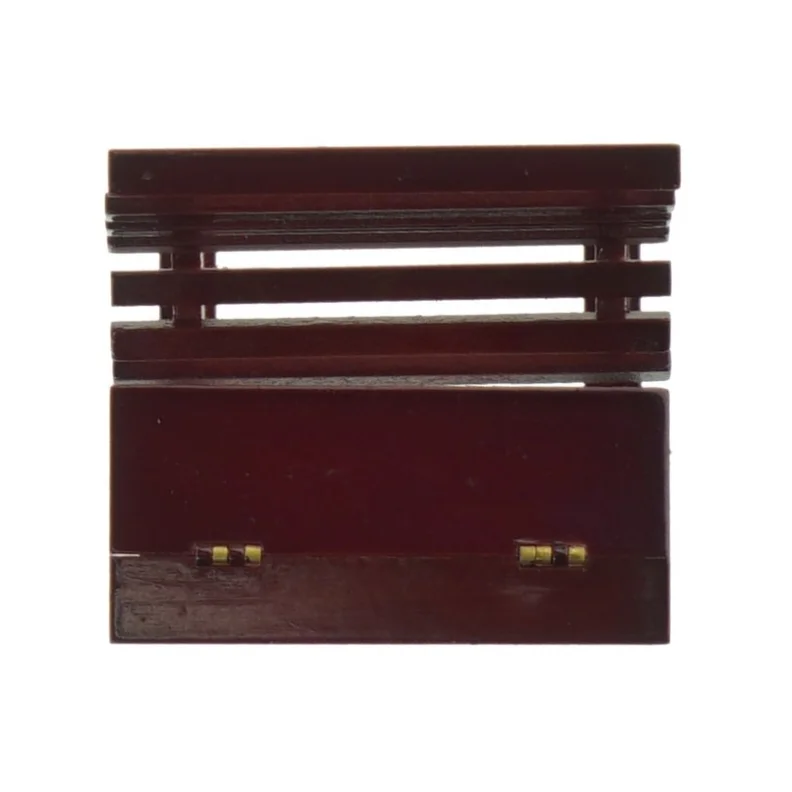 Miniature træ skolebænk (str. 6,5x6 cm)