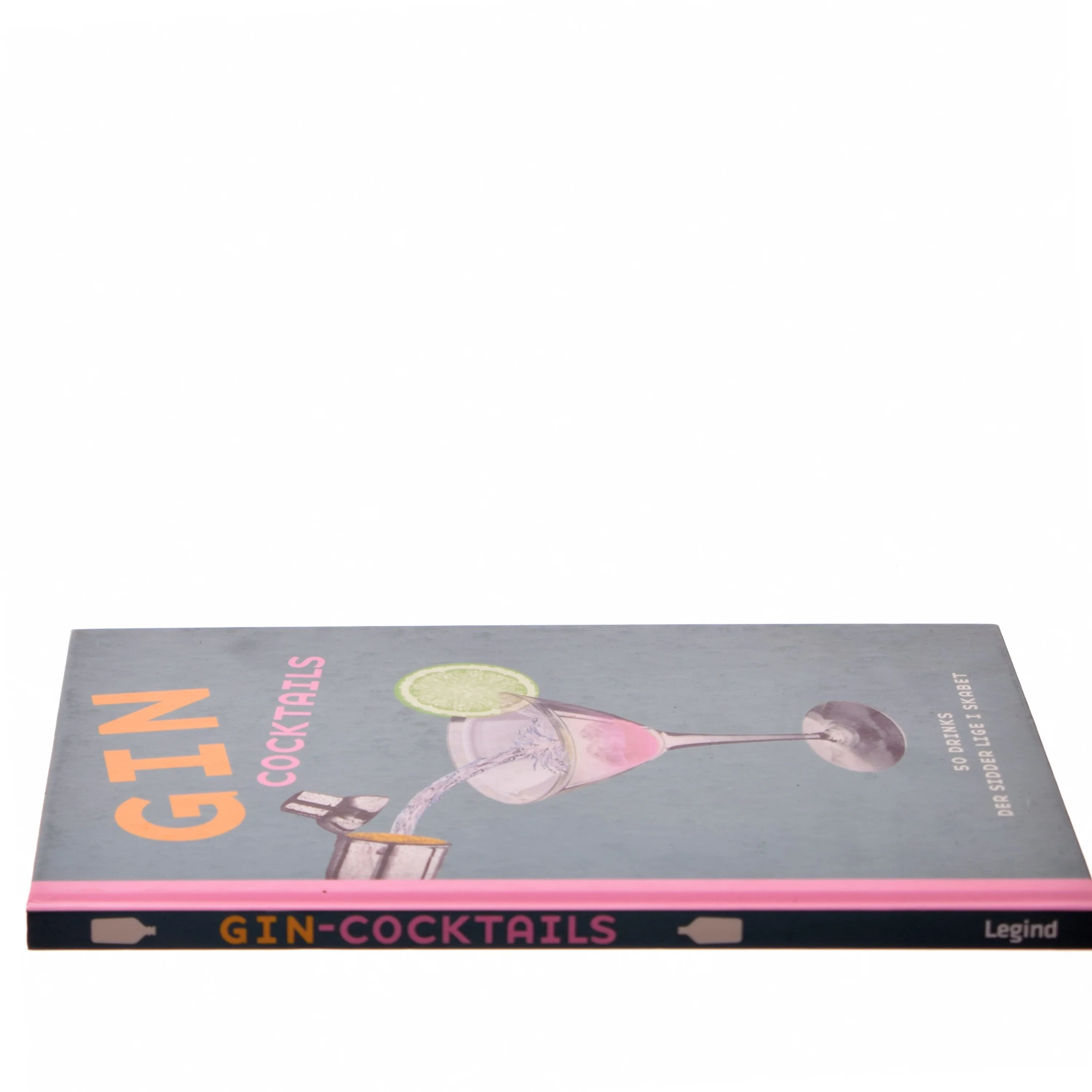 Gin cocktails : 50 drinks der sidder lige i skabet af Michael Butt (Bog)