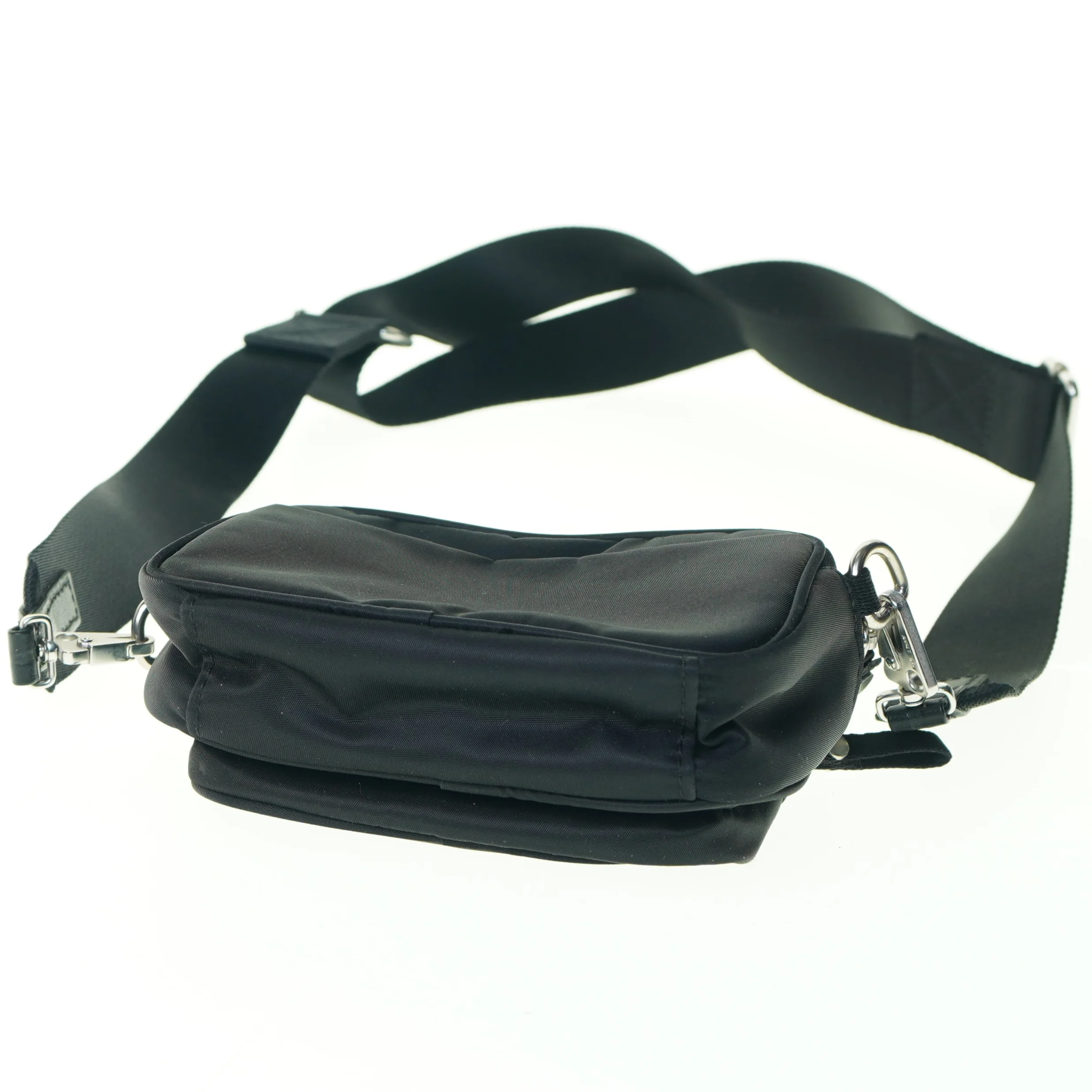 Arket crossbodybag fra Arket (str. 16 x 10 cm)