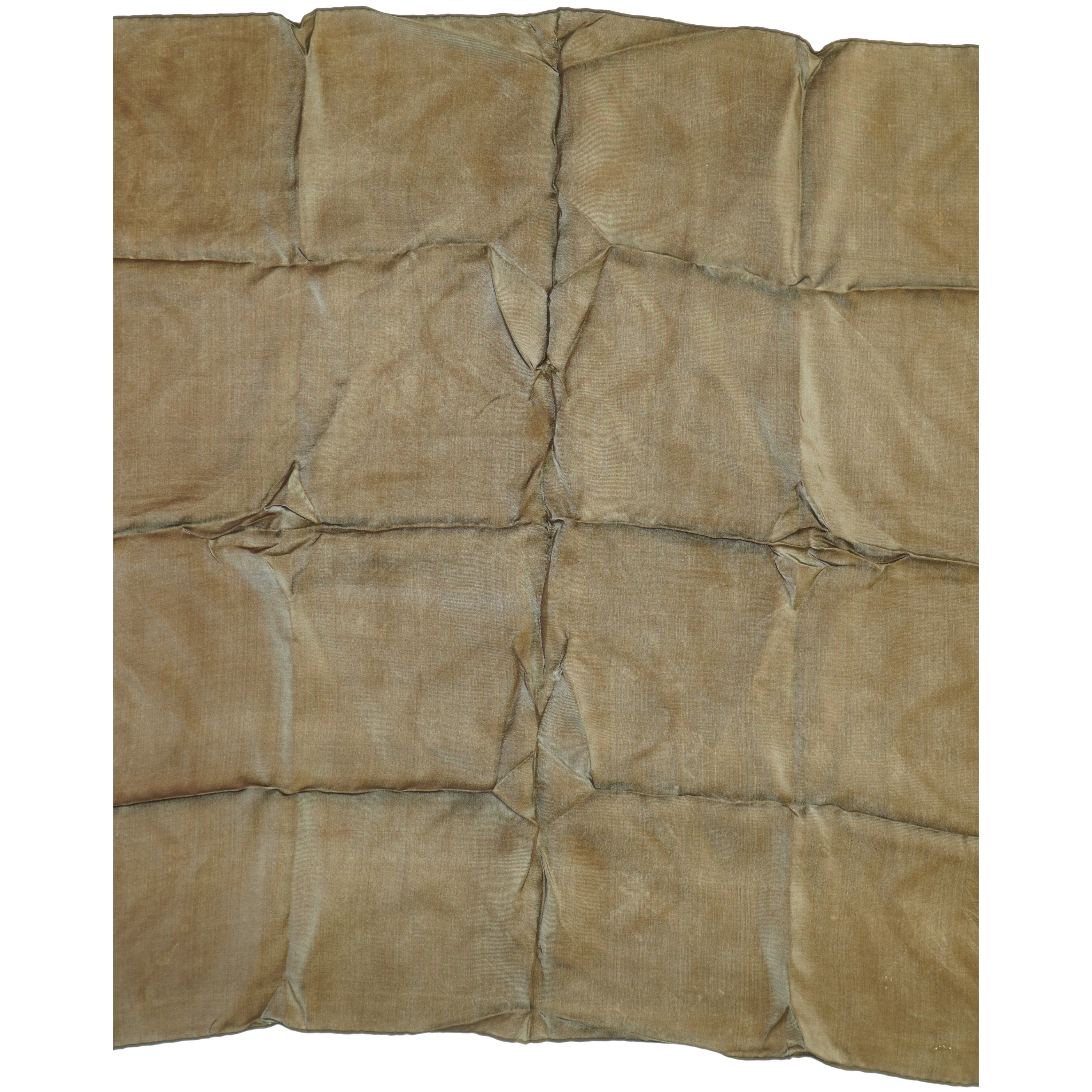 Brunt tørklæde (str. 70 x 65 cm)