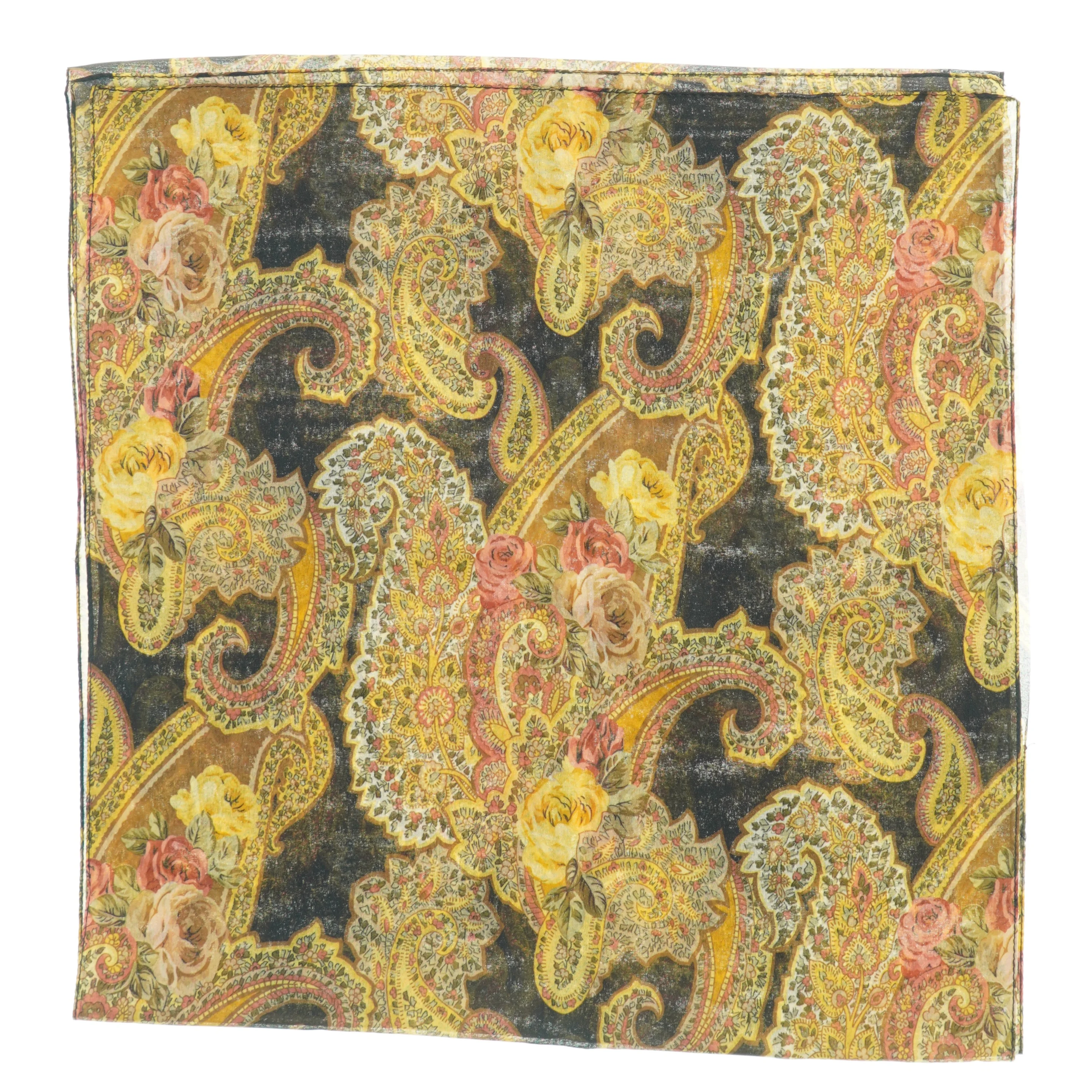 Mønstret tørklæde (str. 155 x. 37 cm)