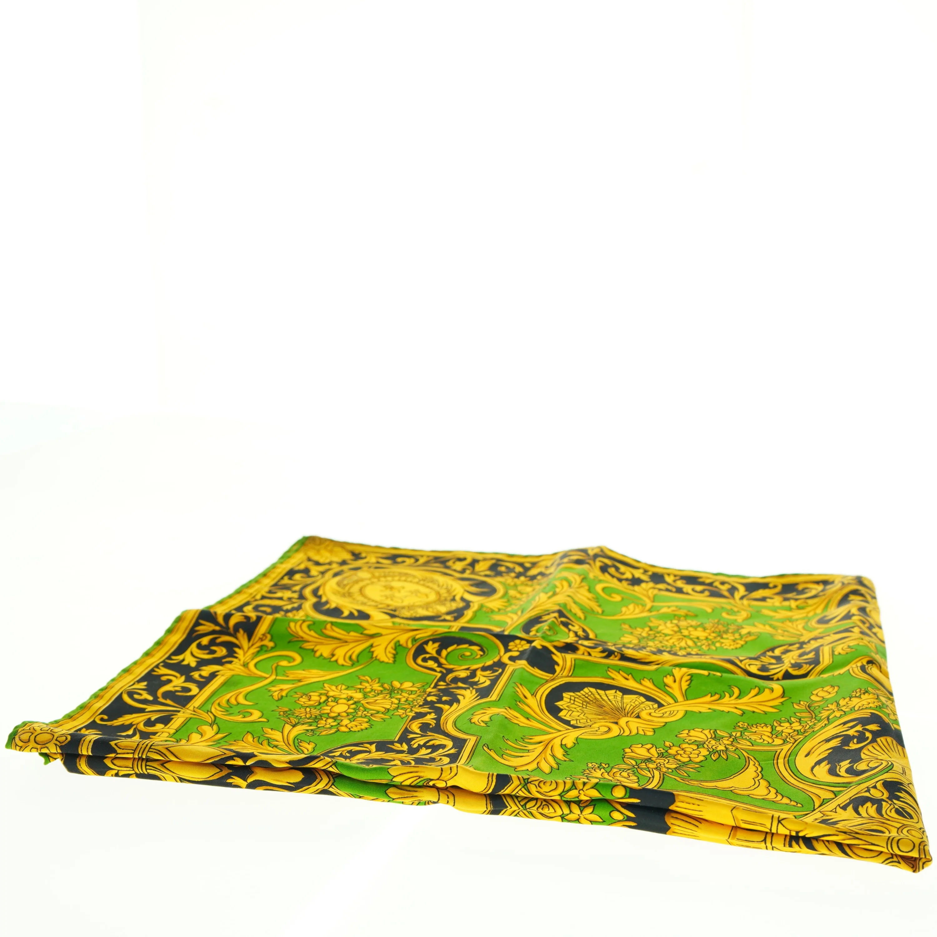 Farverig tørklæde (str. 75 x. 75 cm)