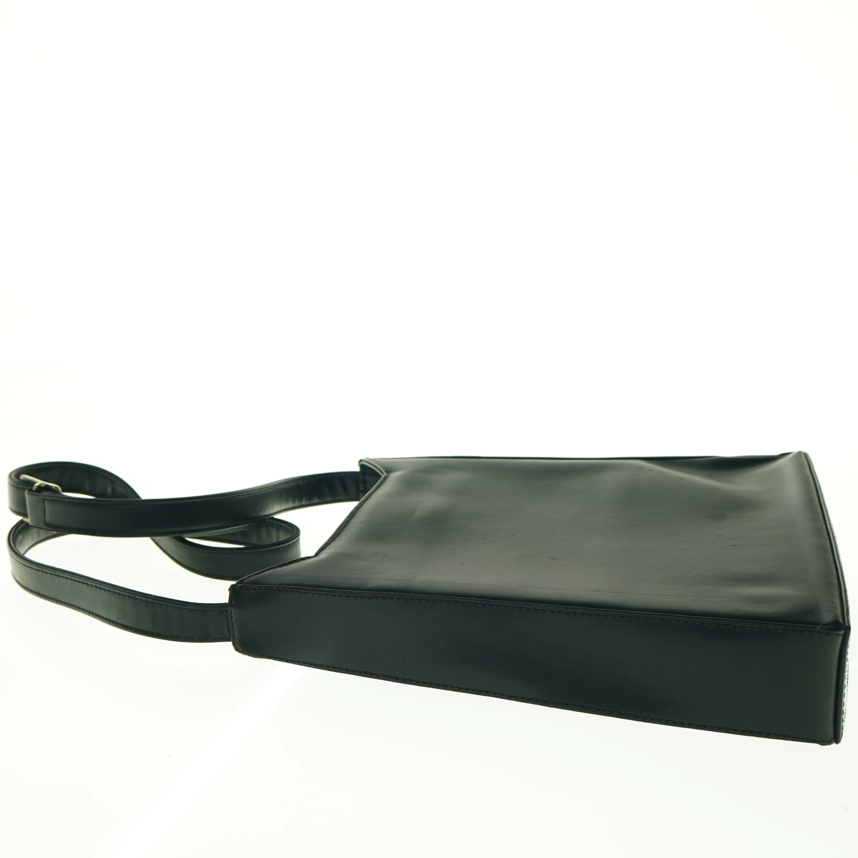 Sort skuldertaske (str. 28,5 x 28,5 cm)