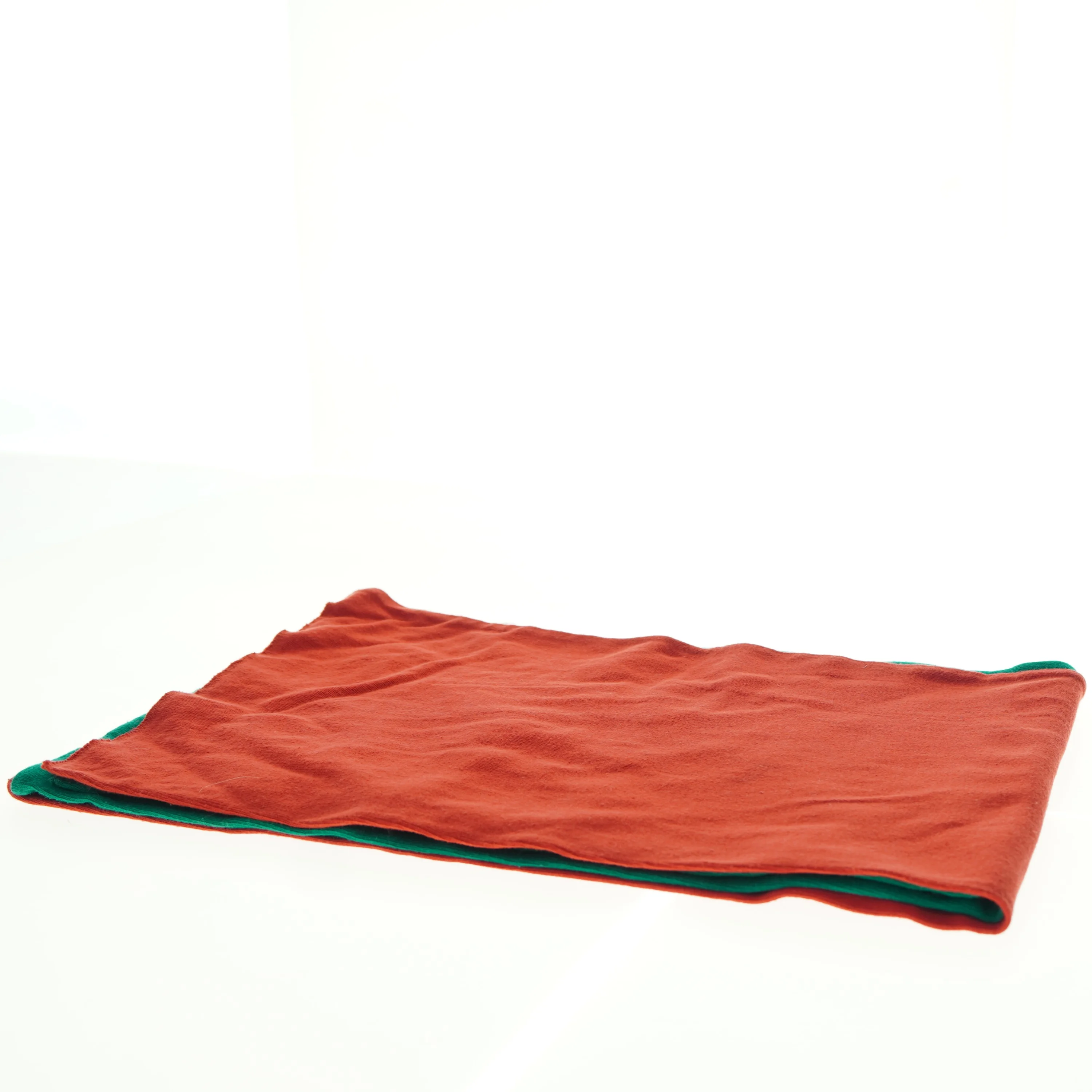 Dobbeltfarvet tæppe (str. 27 x 69 cm)