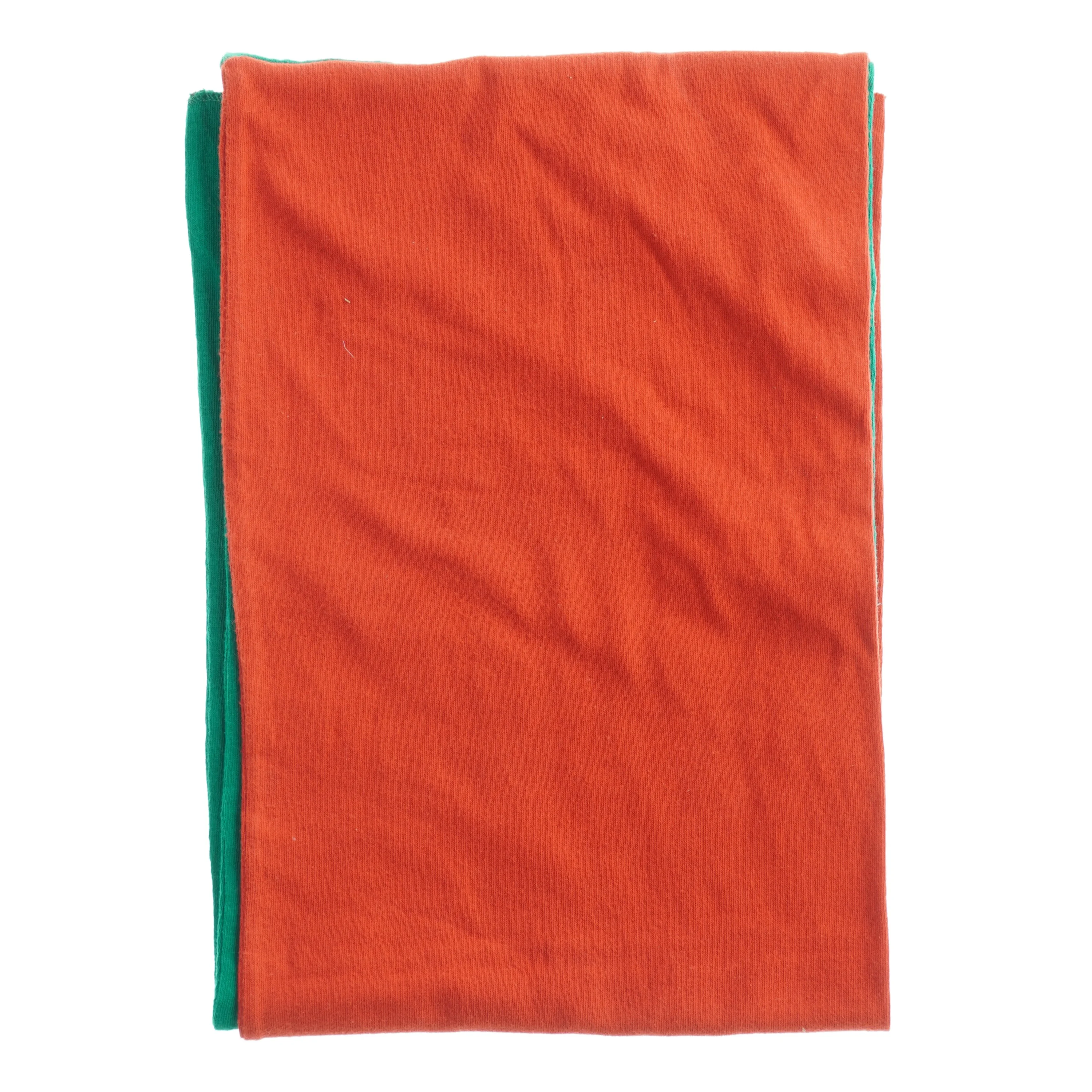 Dobbeltfarvet tæppe (str. 27 x 69 cm)