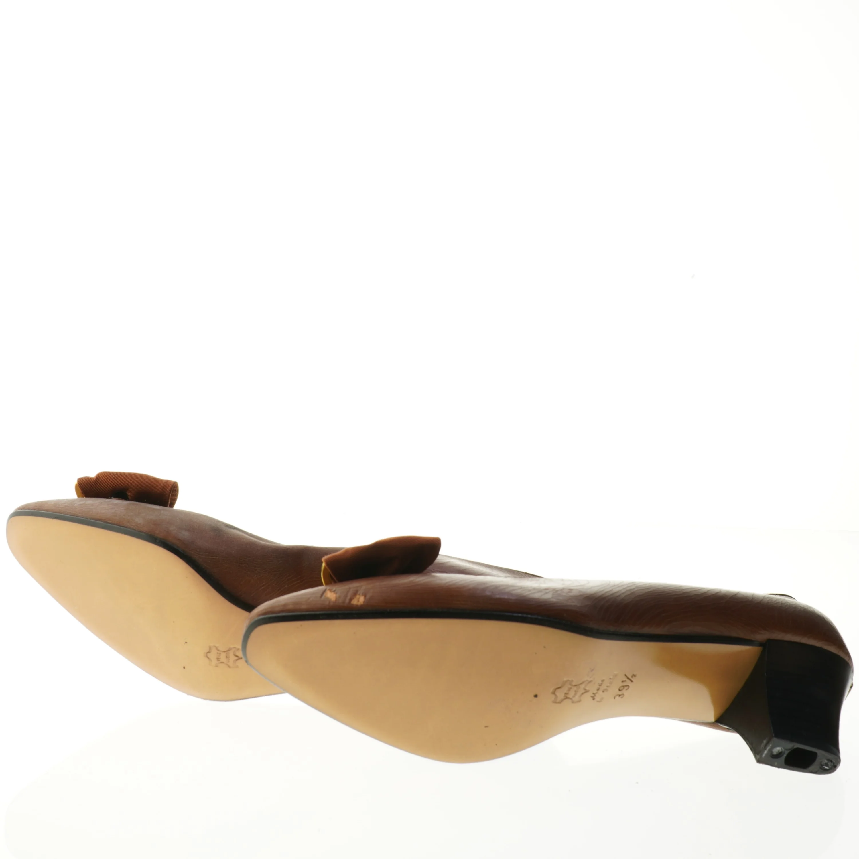 Brune pumps med sløjfe fra Via Montenapoleone (str. 39,5)