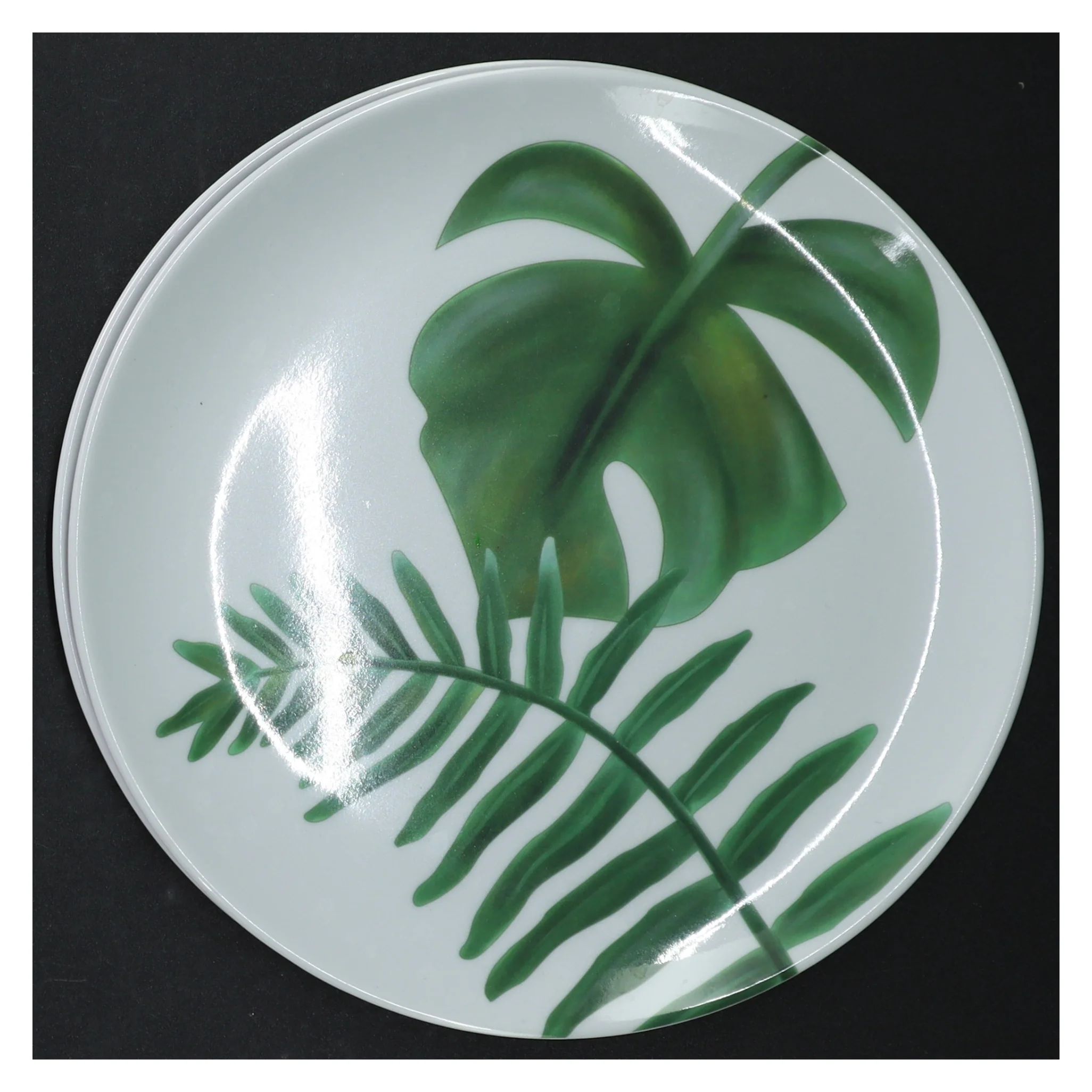 Dekorative tallerkener med blade-motiv (str. Ø. 20 cm)