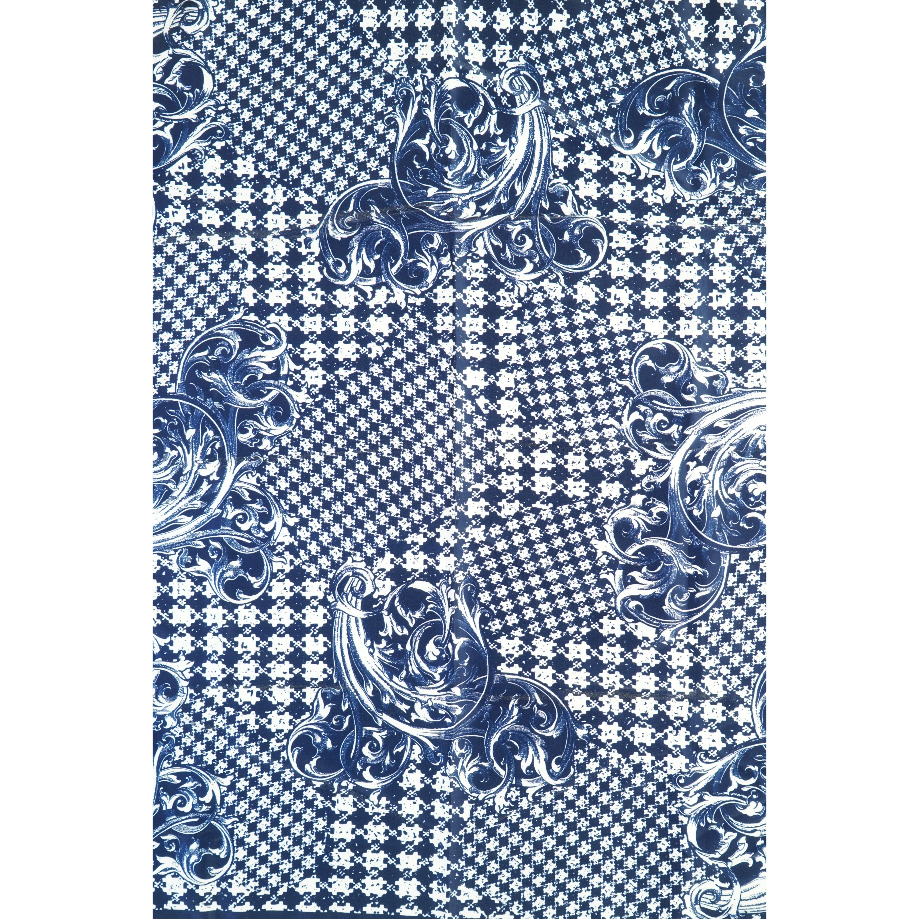 Blåt og hvidt tørklæde (str. 85 x 85 cm)