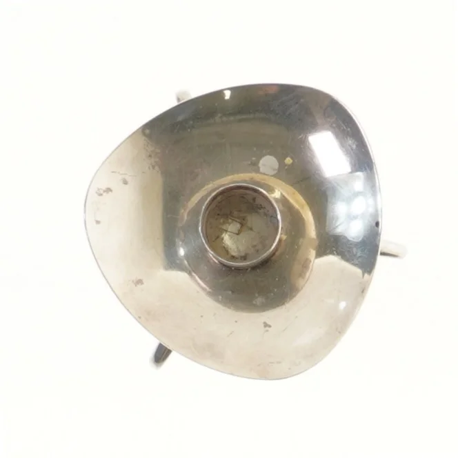 Lysestage i metal fra Atla (str. Ø 9 cm)