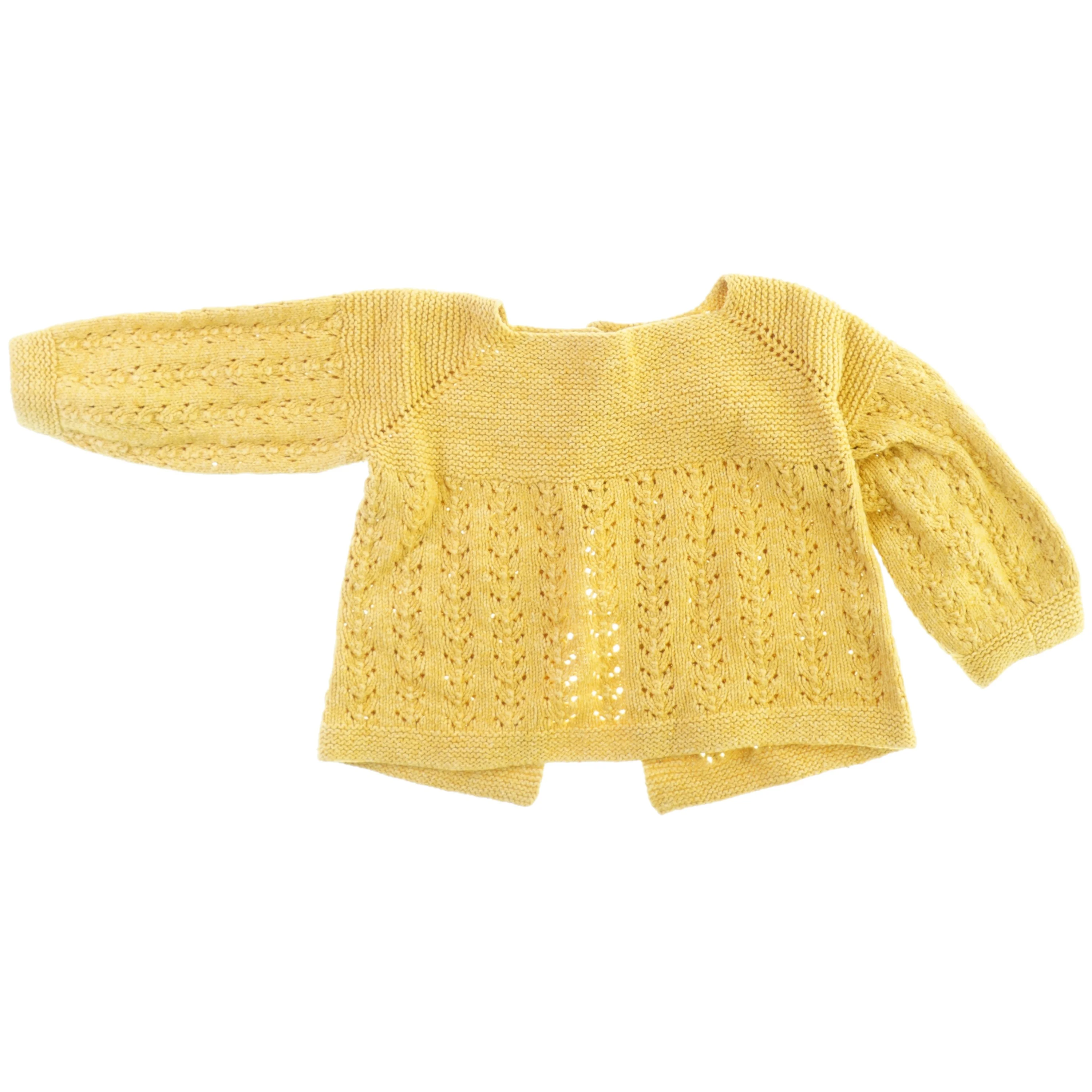 Håndstrikket cardigan (str. 30 x 30 x 32 cm)