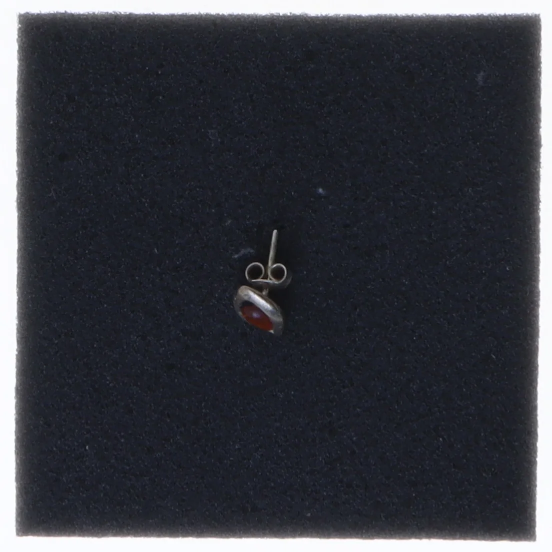 Ørering med rav (str. 1 cm)