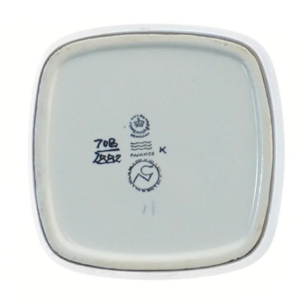 Blåt keramikfad med fuglemotiv fra Royal Copenhagen (str. 11x11 cm)