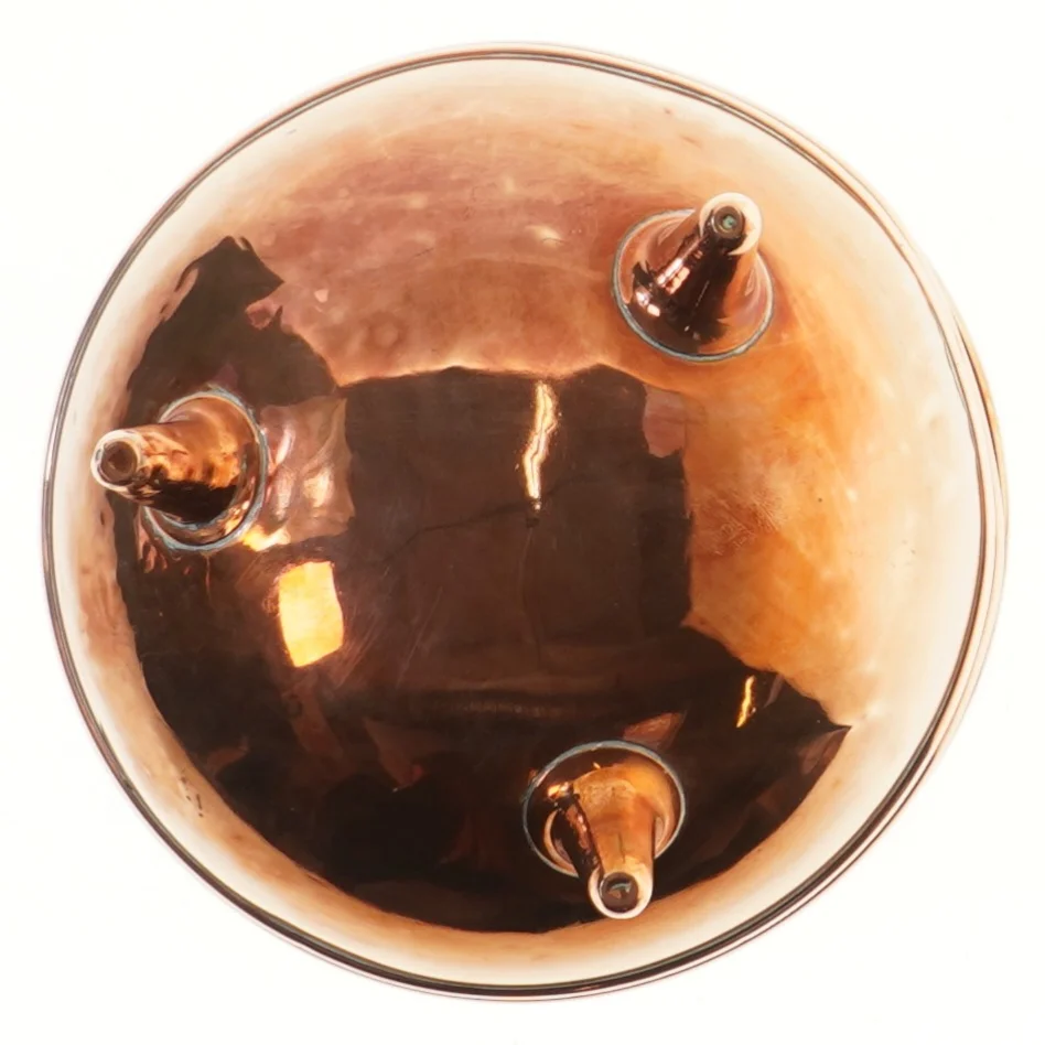 Kobberkrukke med tre ben (str. Ø 17,5 cm længde 14,5 cm)