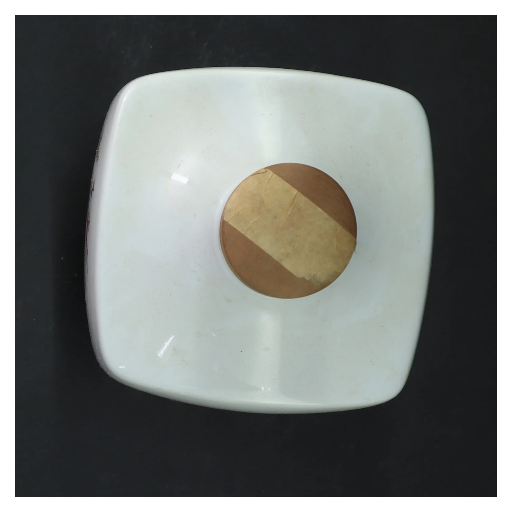 Porcelænsflaske med korklåg og blomstermotiv (str. 20 cm)