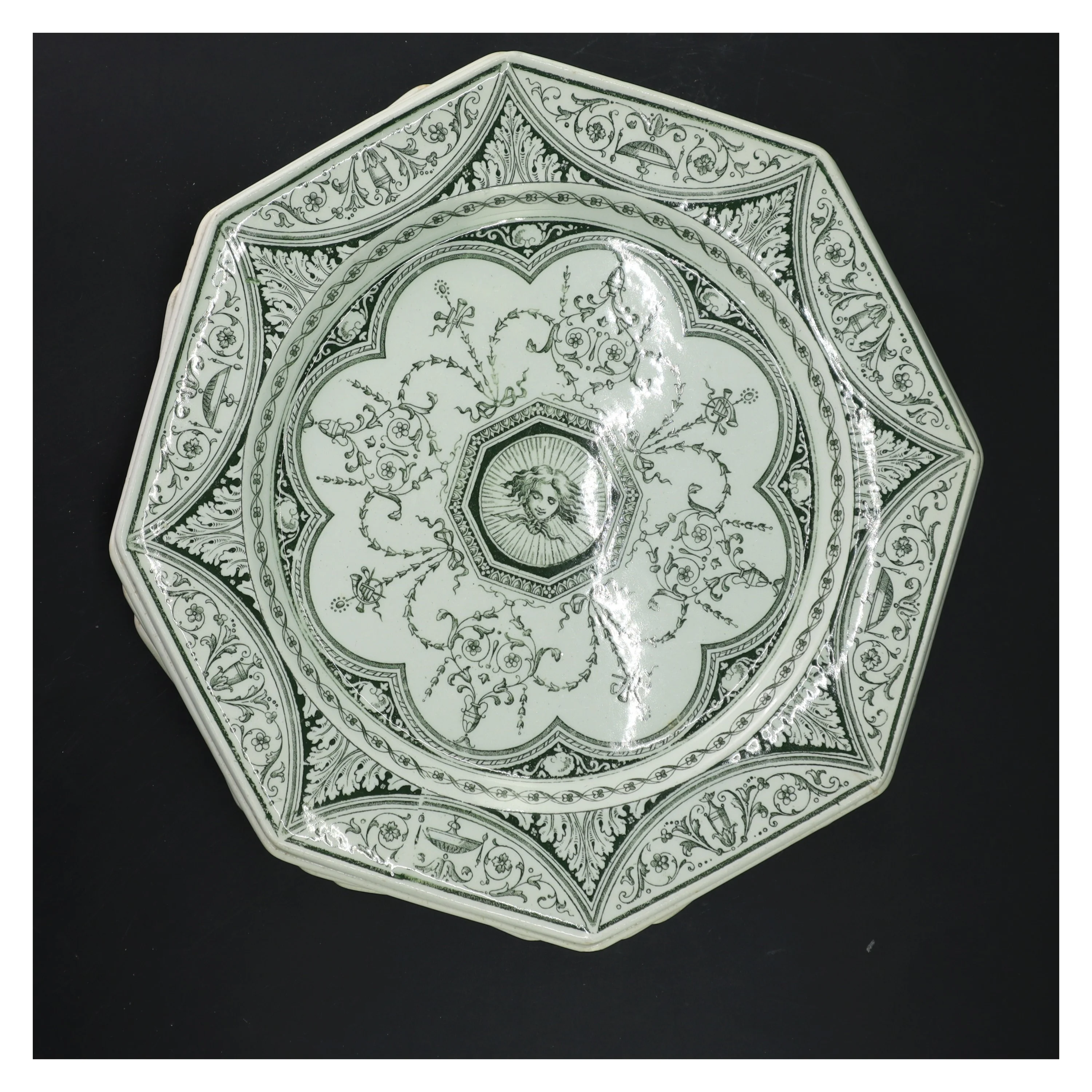 Sæt af 5 dekorative tallerkener (str. 5 stk 25,5 cm)