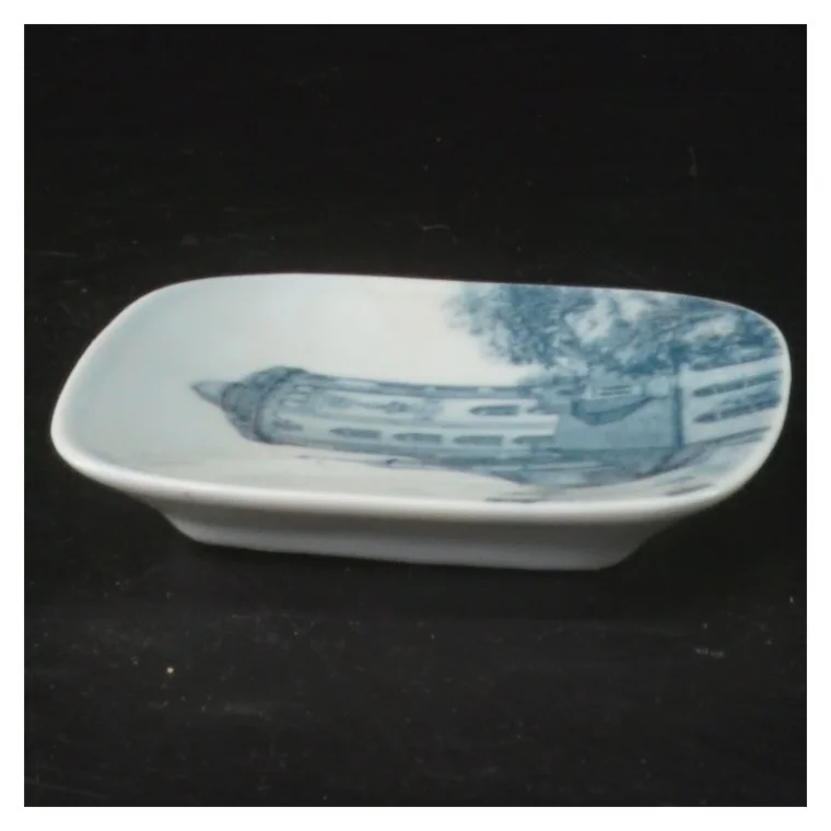  Lille platte fra Bing Og Grøndal (str. Ø 8 cm)