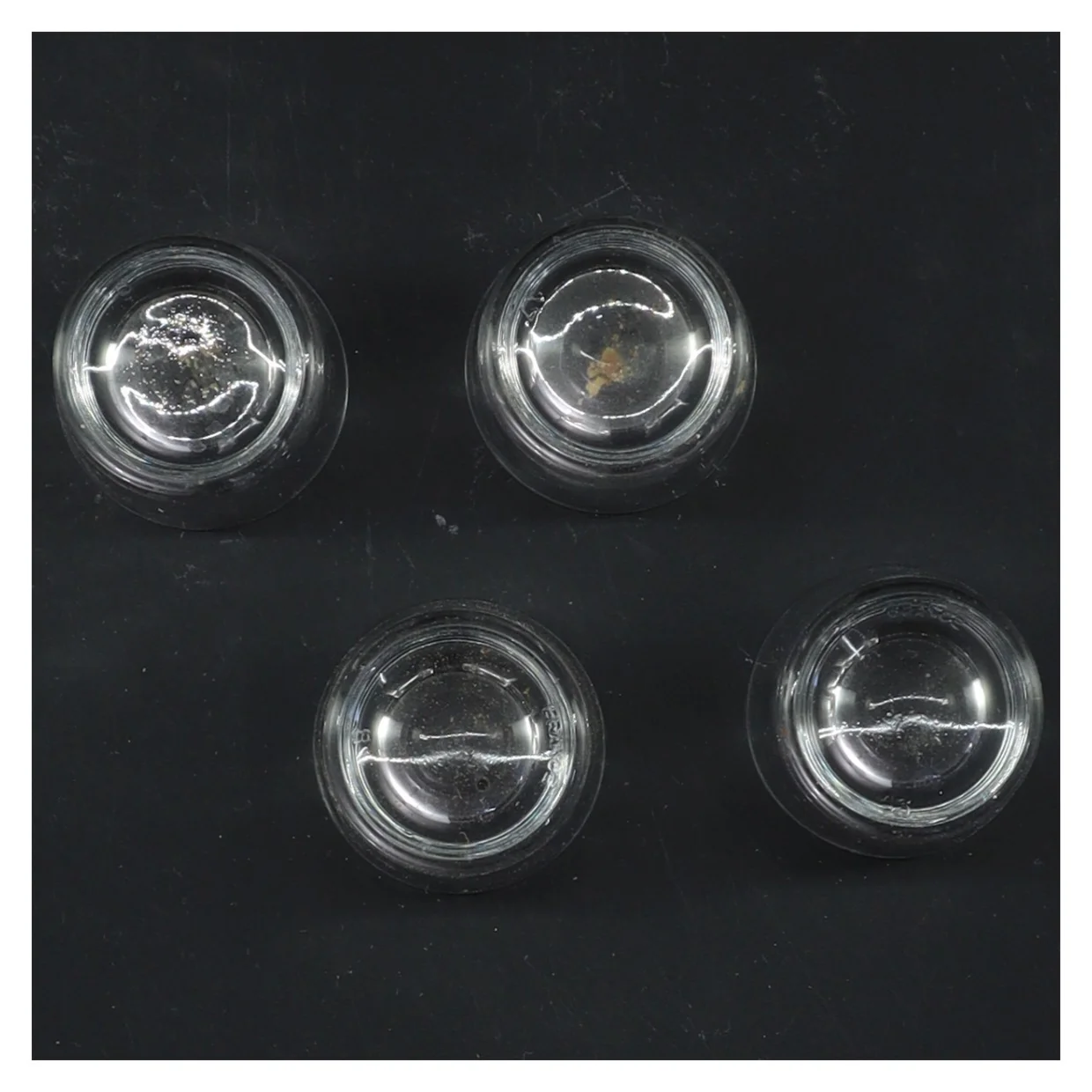 Sæt med 4 glaslysestager (str. 4 stk 4x5 cm)