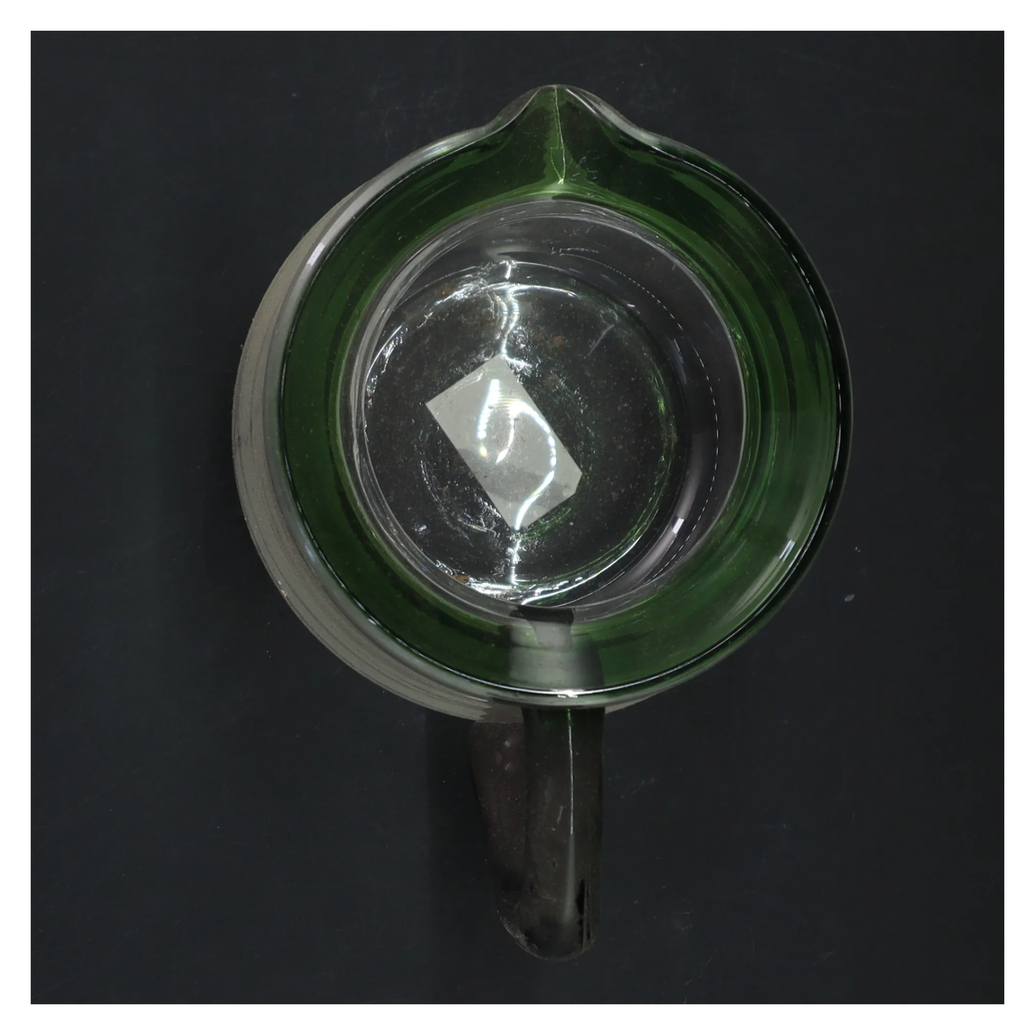 Glaskande med sort hank (str. 17x13 cm)