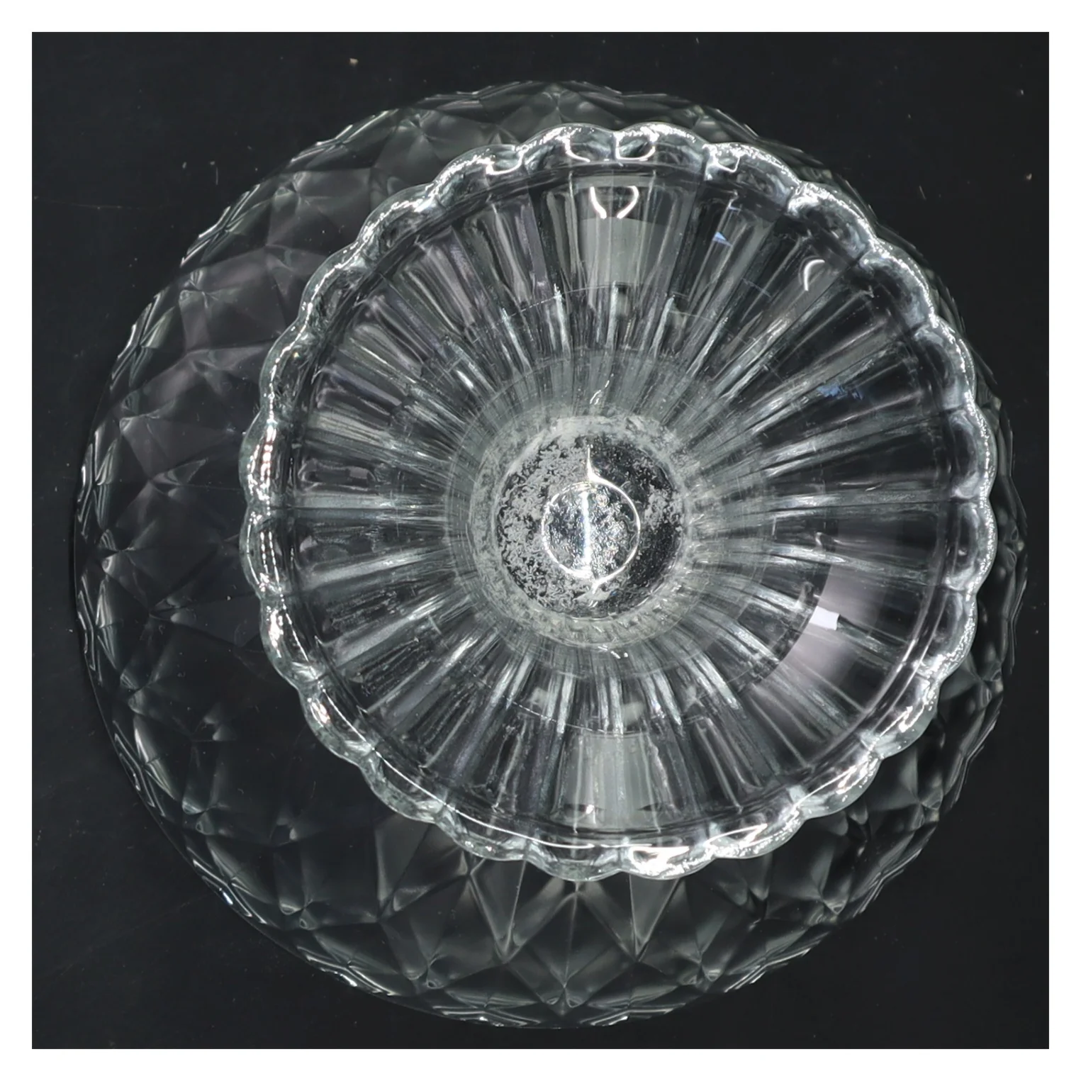 Glas skål på fod (str. Ø 15x14 cm)