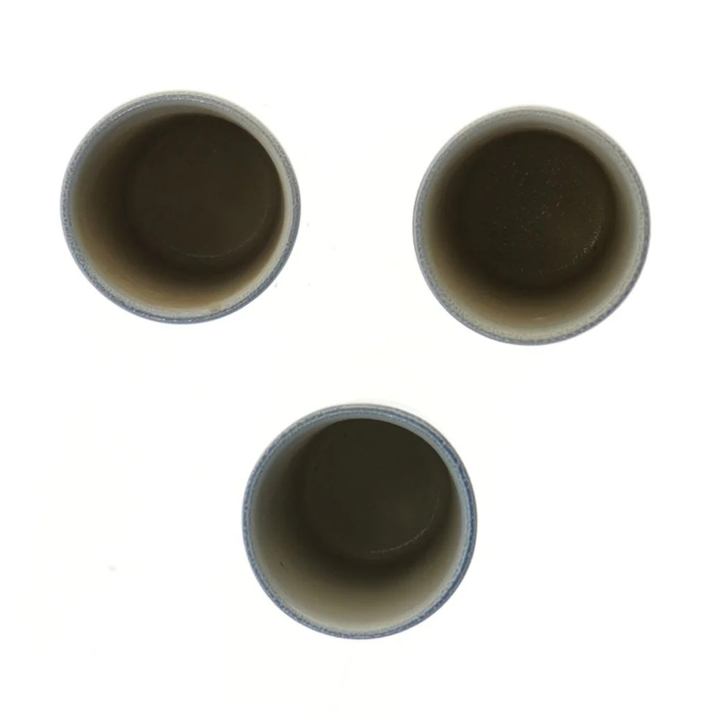 Dekorative kopper med blåt mønster (str. 3 stk Ø 7 cm længde 9 cm)