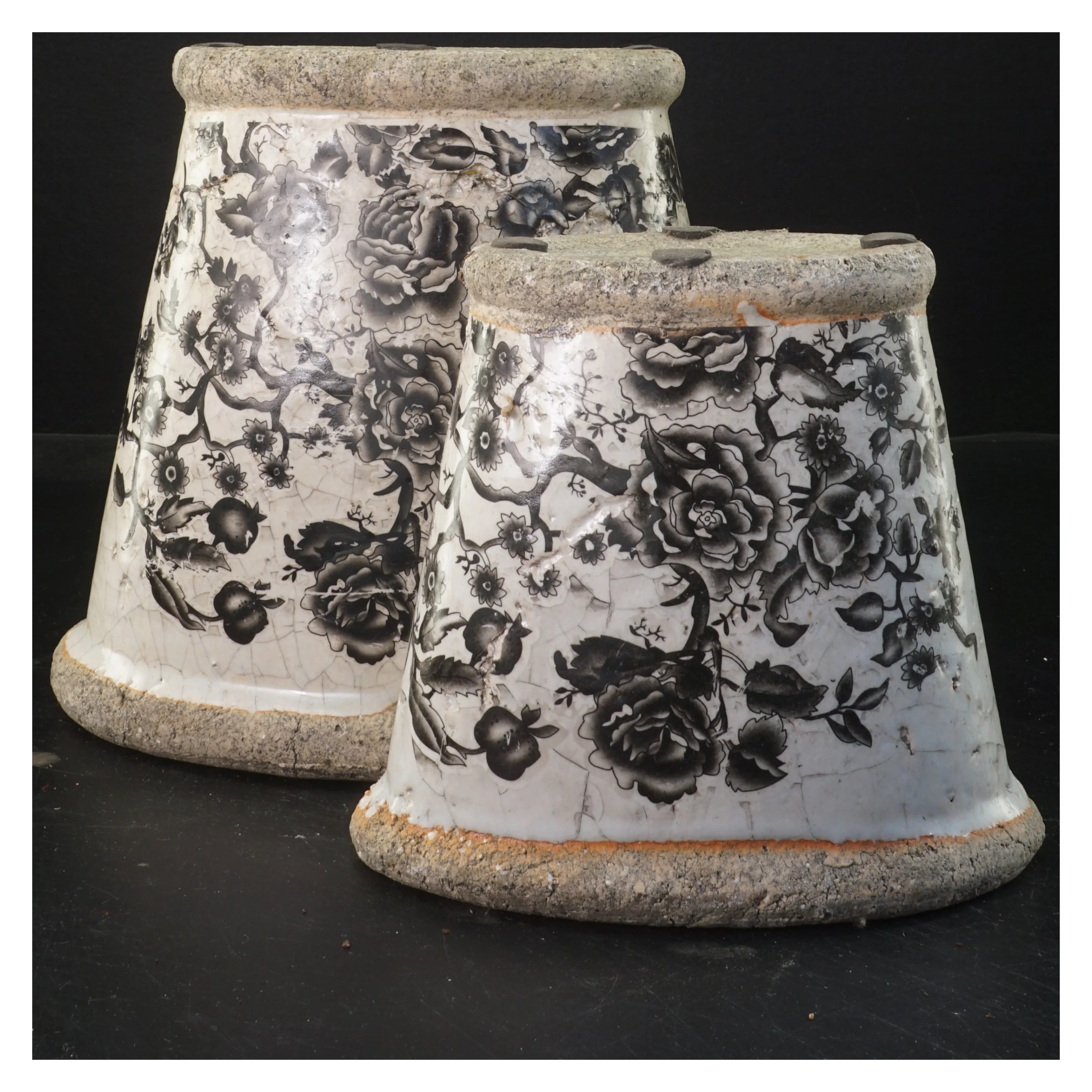 Blomsterpotter med blomstermønster (str. 19x22&14,5x16 cm)