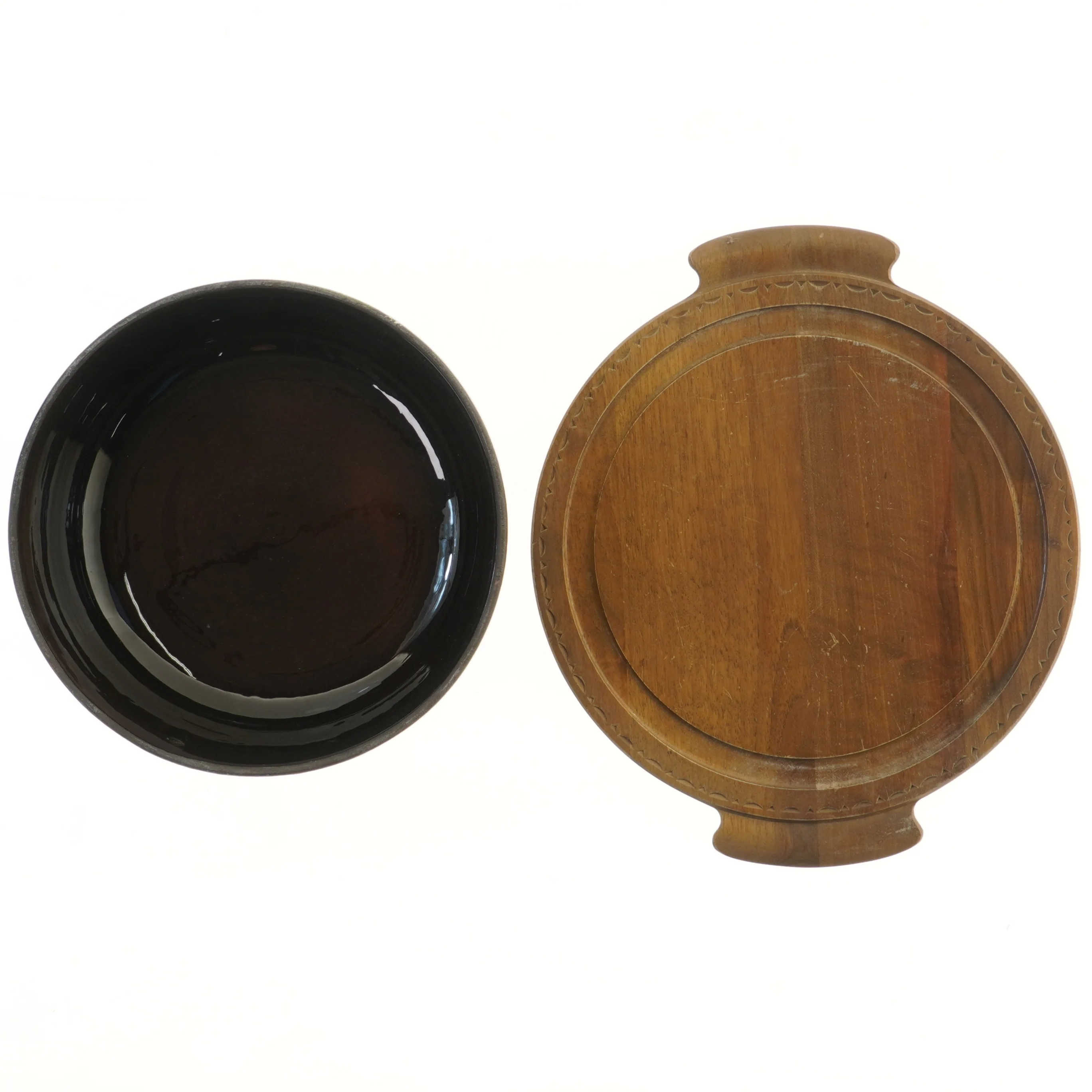 Rundt ostefad med låg (str. Ø 28,5 cm)