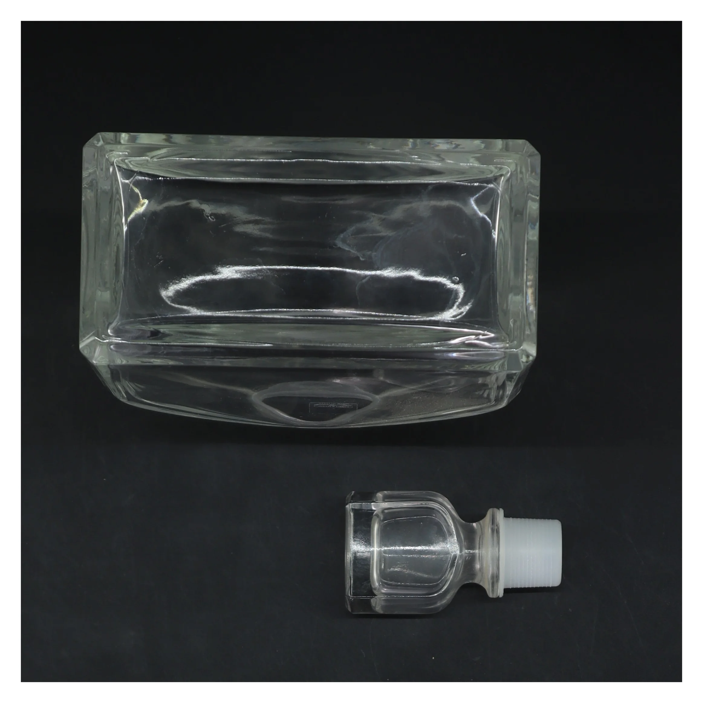 Glas karaffel med prop (str. 26x13,5 cm)