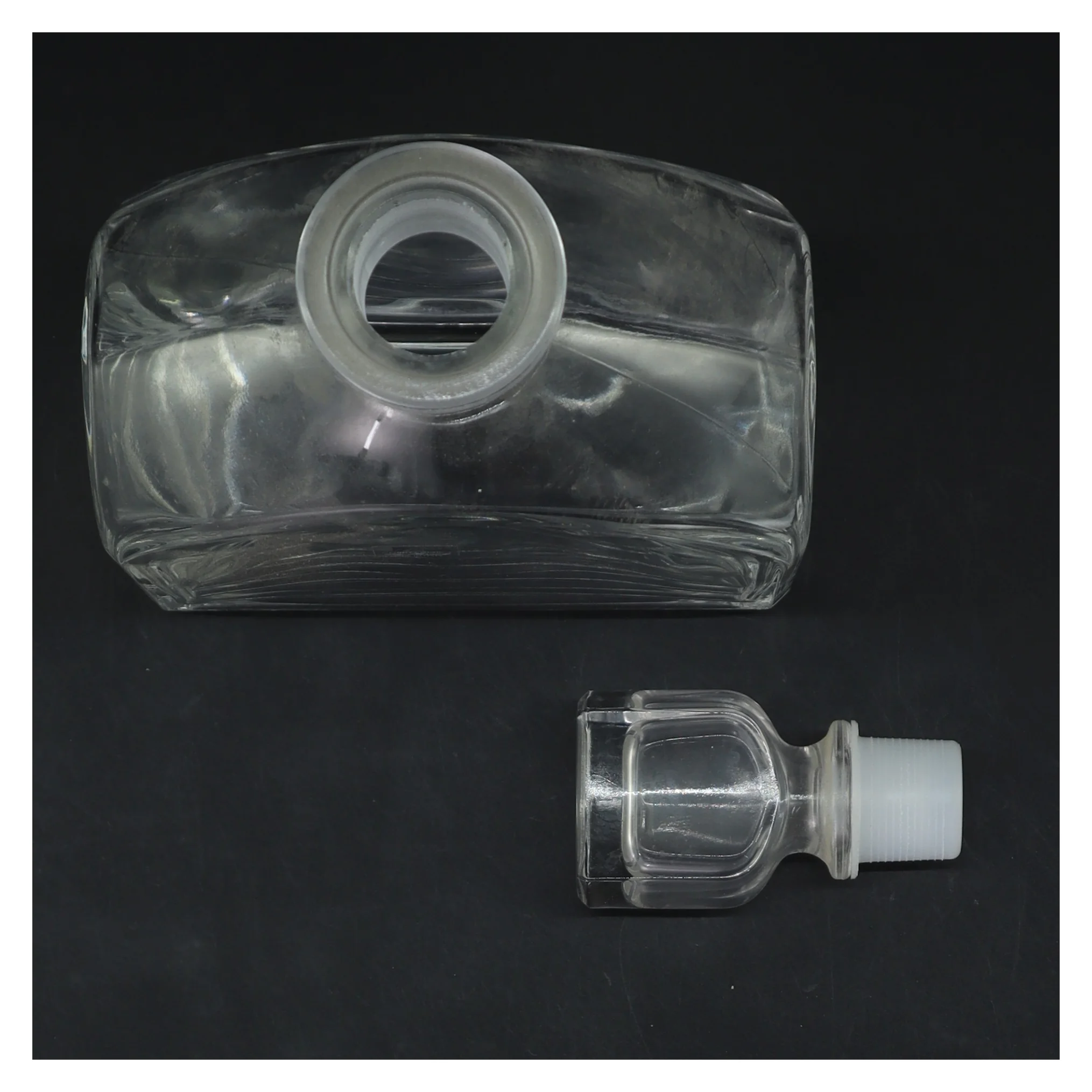 Glas karaffel med prop (str. 26x13,5 cm)