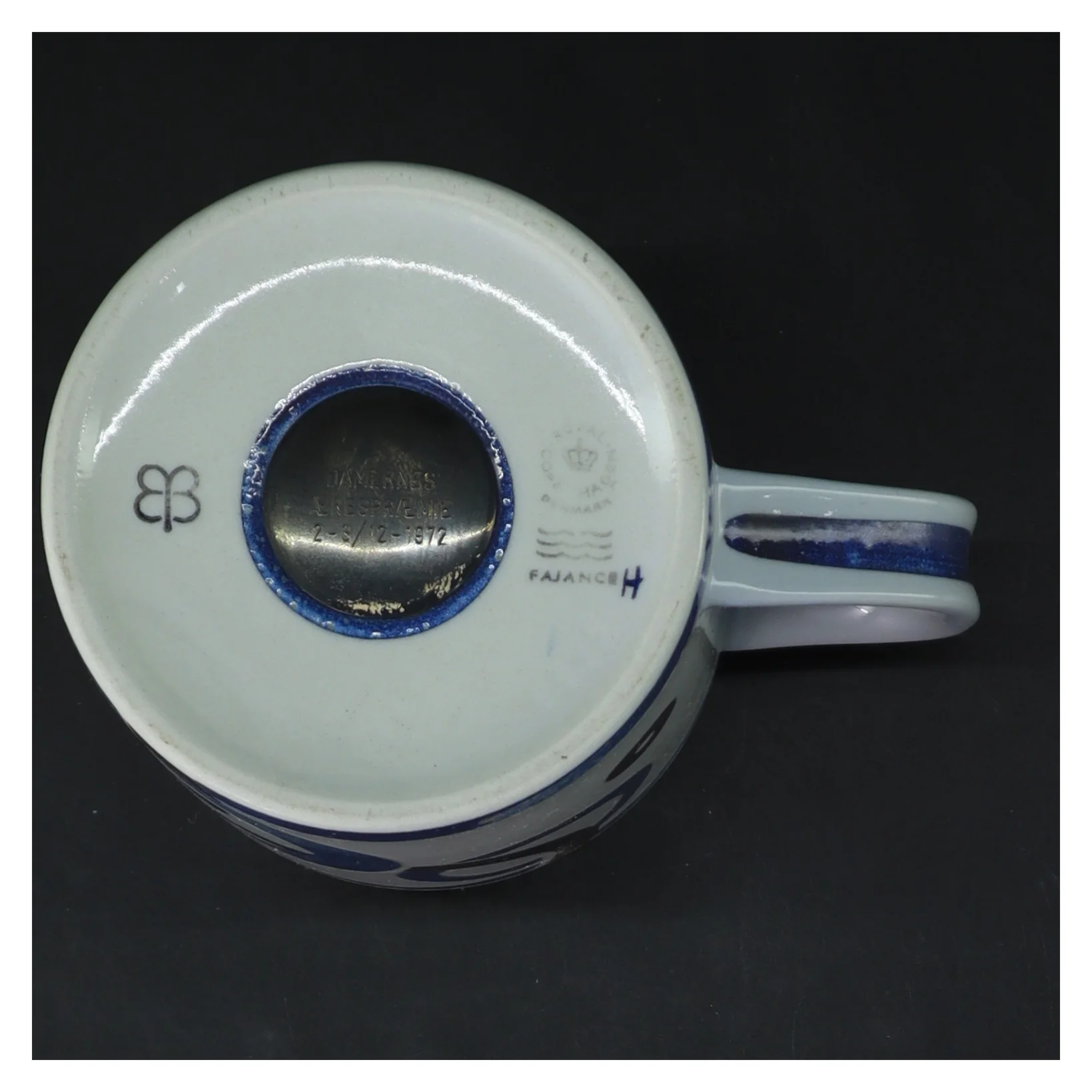 Vintage keramikkrus med årstal fra Royal Copenhagen (str. Ø 10 cm længde 11,5 cm)