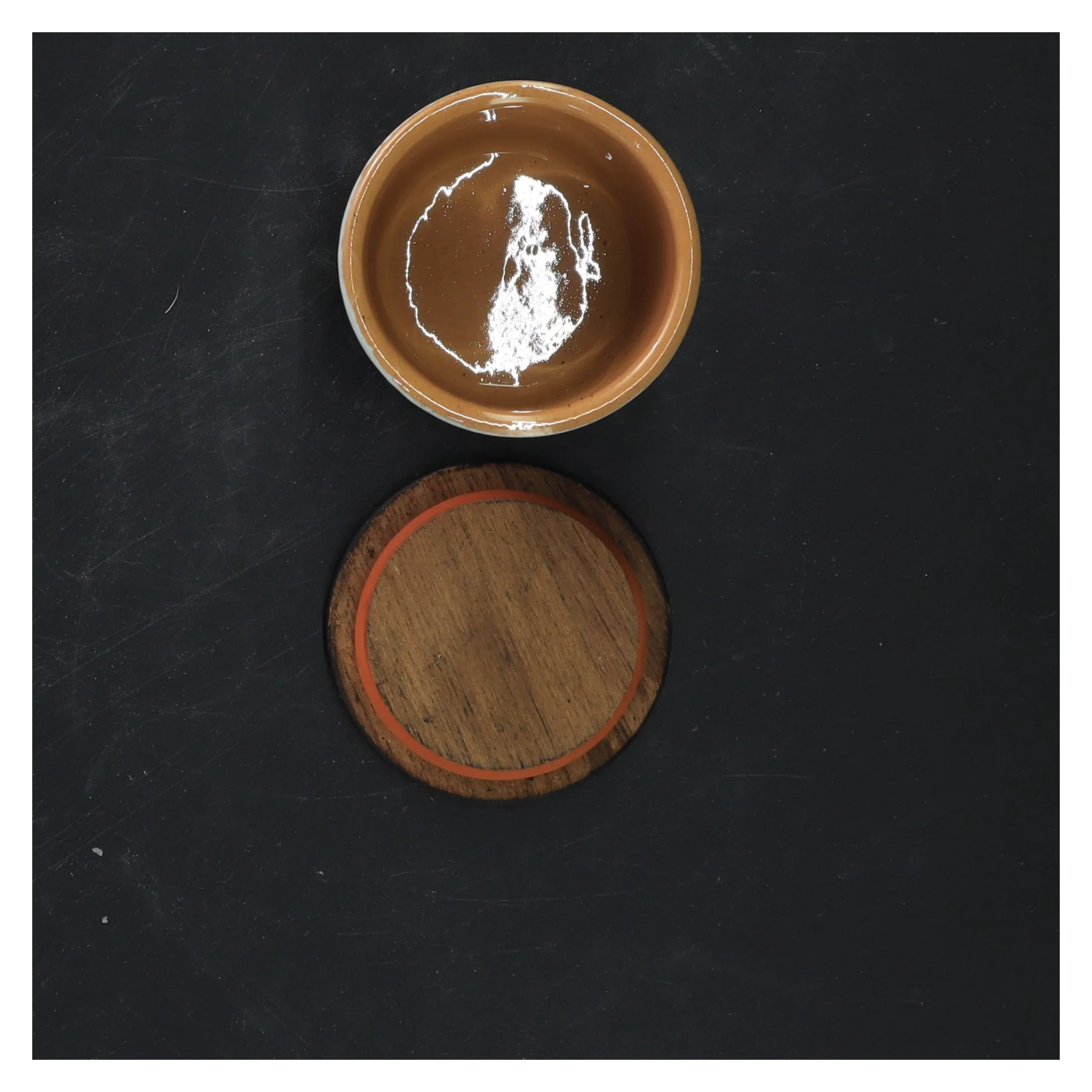 Keramisk krukke med låg fra Knæstør (str. 7,5x7 cm)