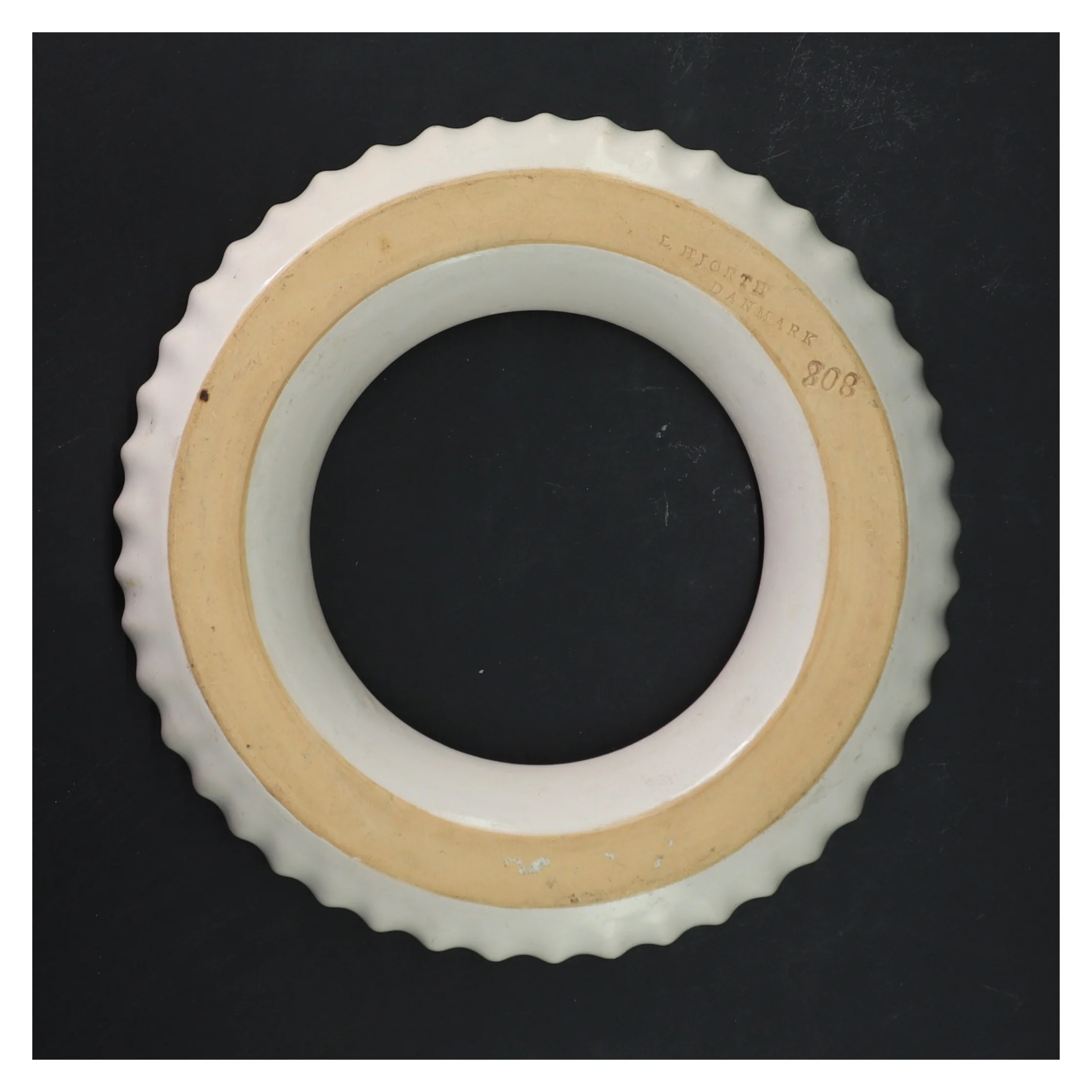 Rund keramisk ring l. Hjort(str. 20 cm)