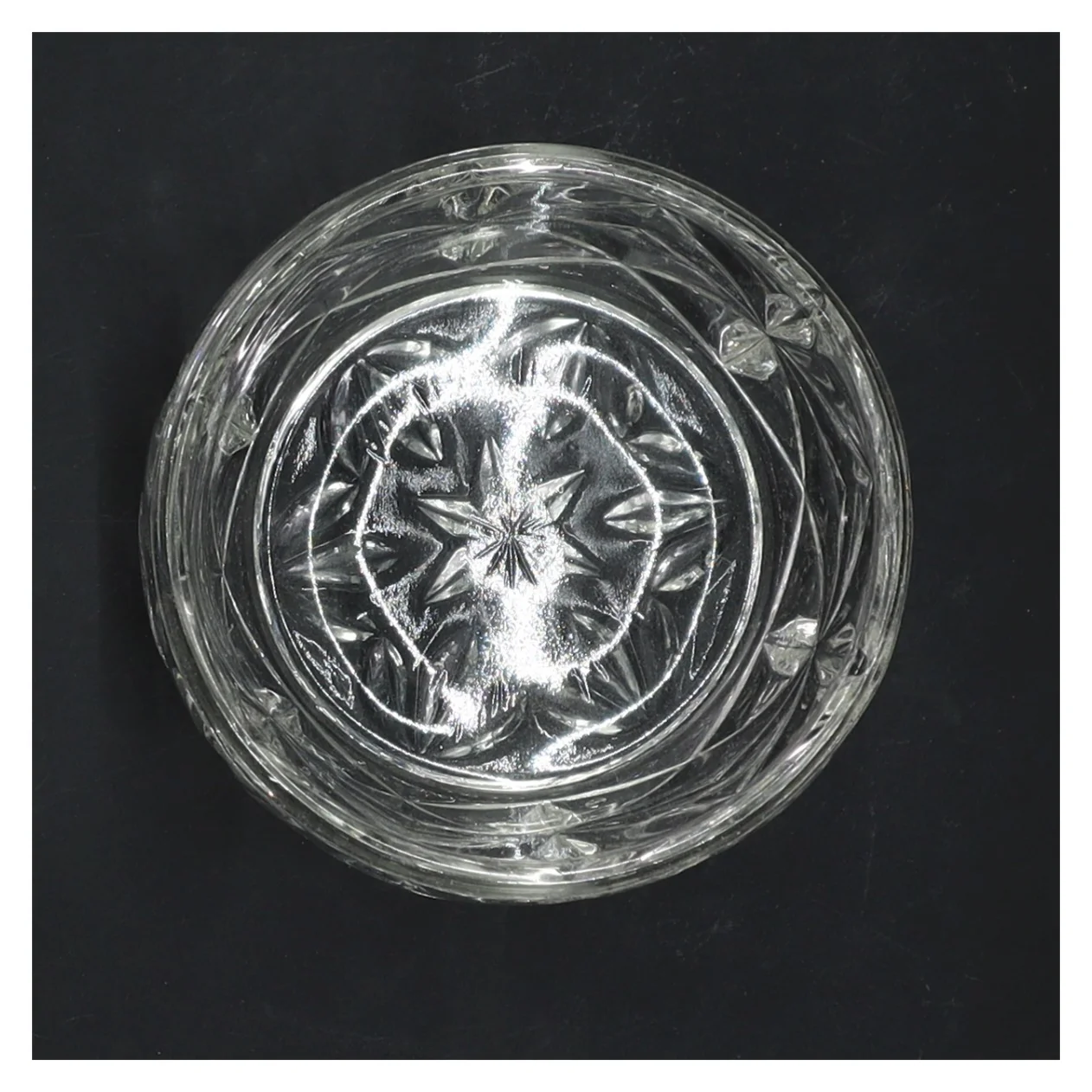 Glas krukke med låg (str. Ø 9 cm)