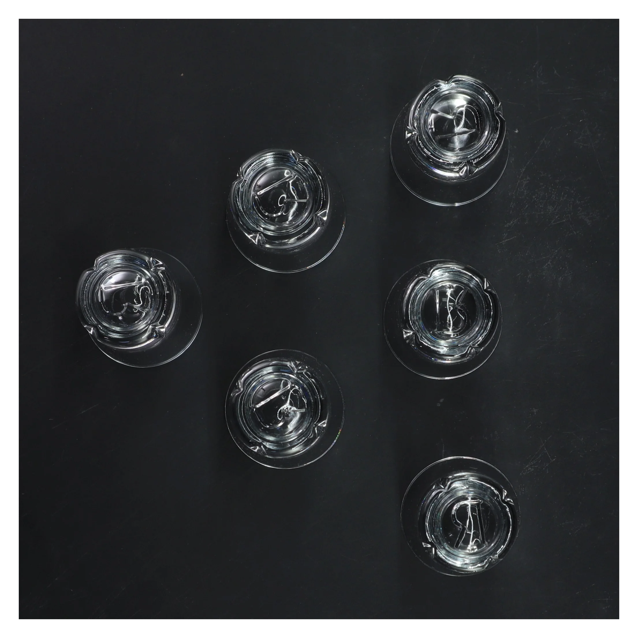 Sæt med 6 shotglas (str. 6 stk Ø 5 cm længde 7,5 cm)