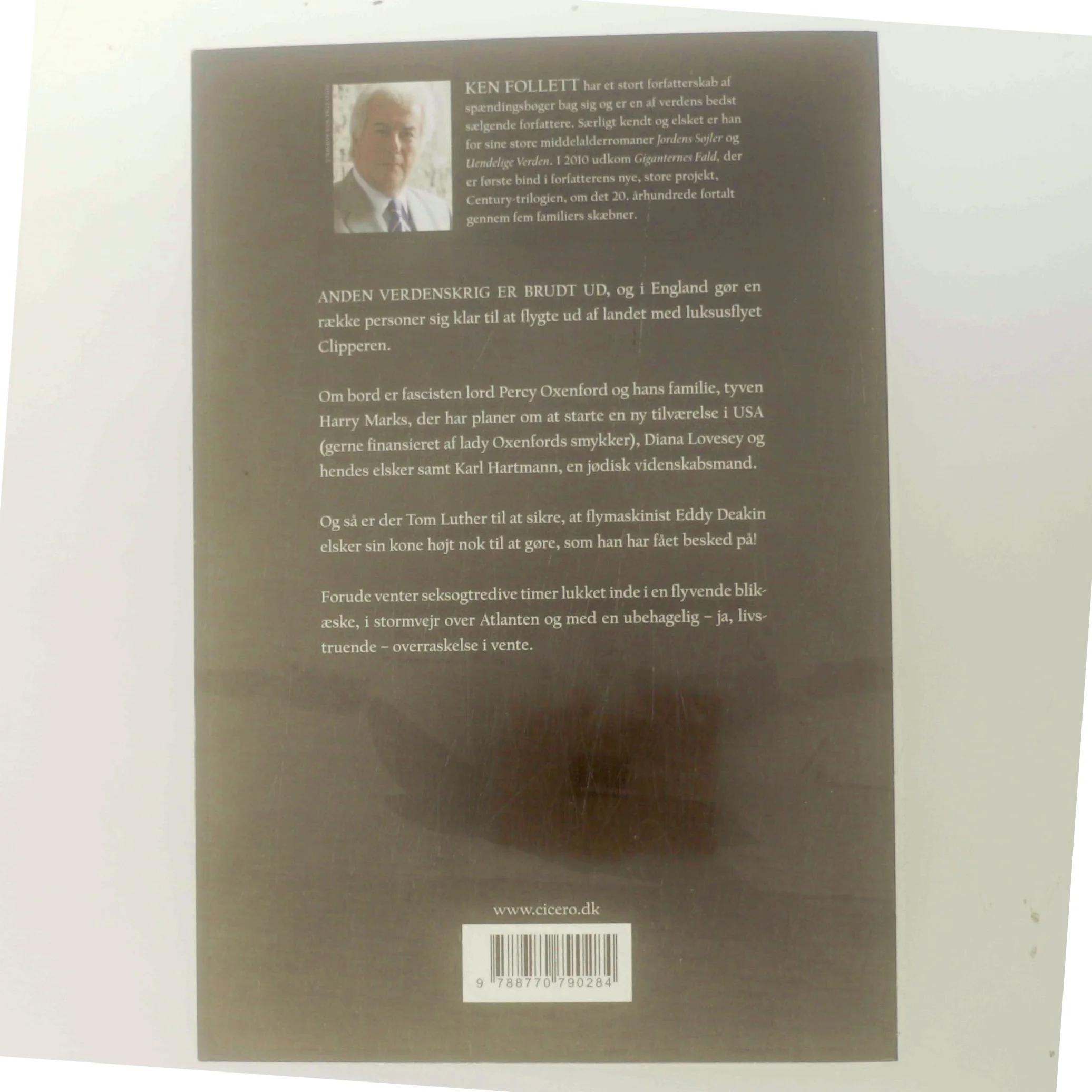 Nat over havet af Ken Follett (Bog)