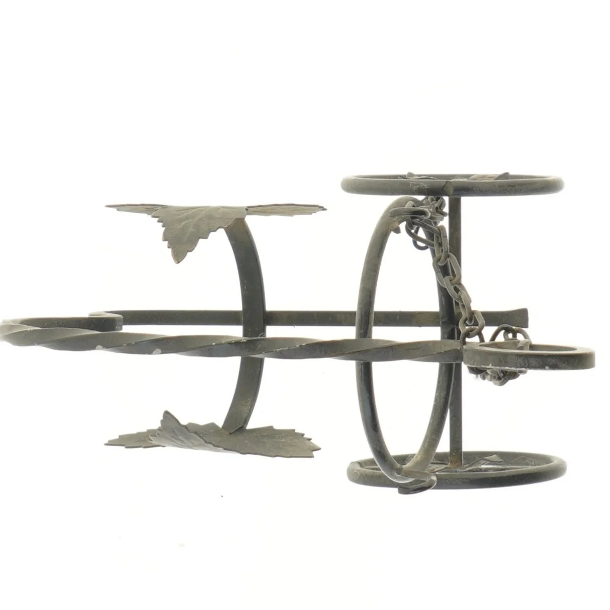 Metal lysestage med bladmønster (vin kanon) (str. 22 cm)