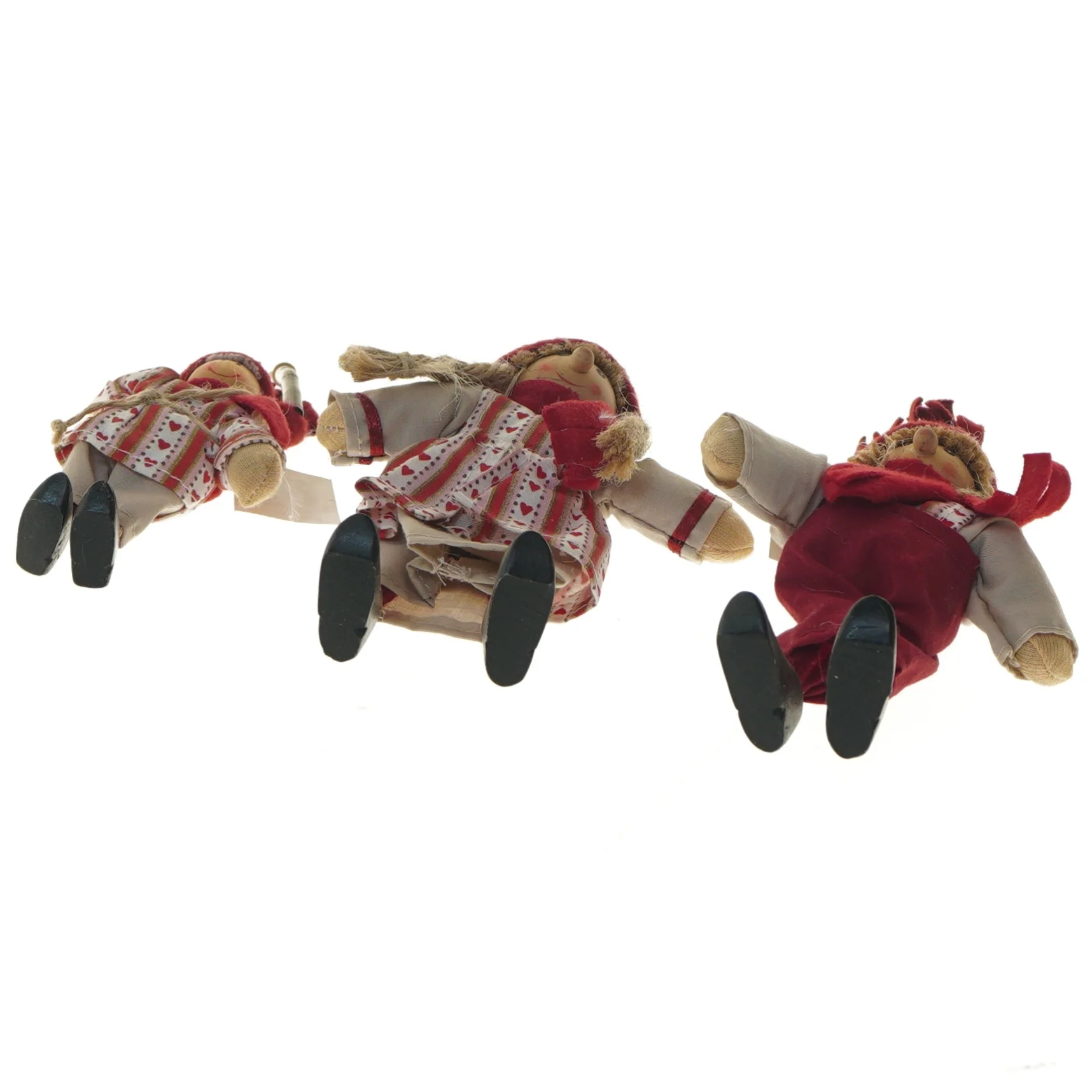 Tre julenisser med røde huer (str. 18 cm)