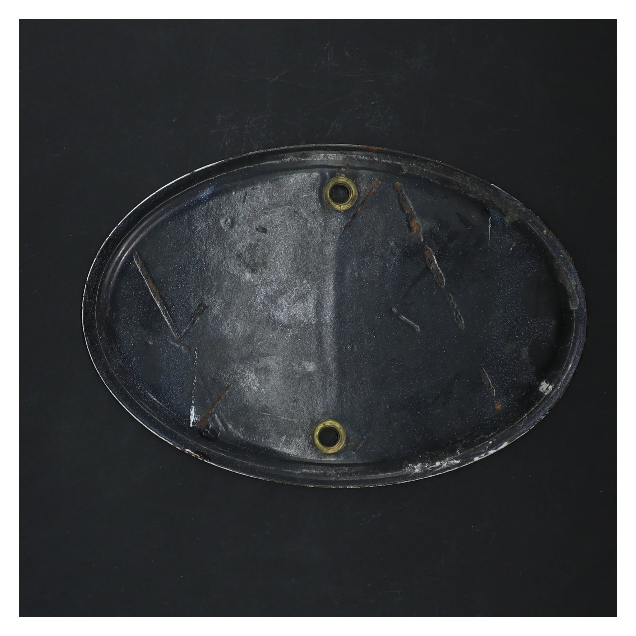 Metal bilskilt med bogstaver 'DK' (str. 20x13,5 cm)