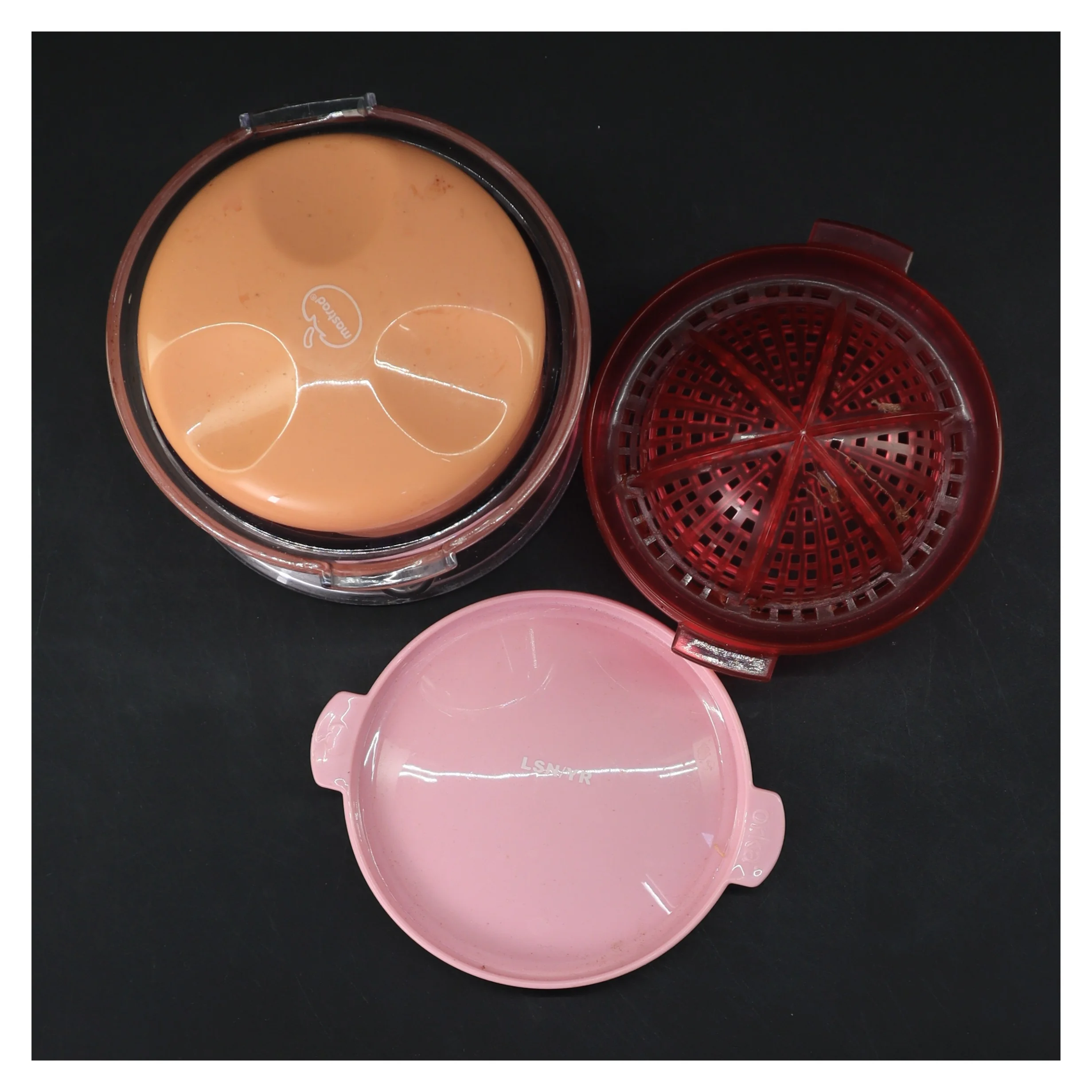 Frugtpresse med lufttæt låg fra Mastrad (str. 12 cm)