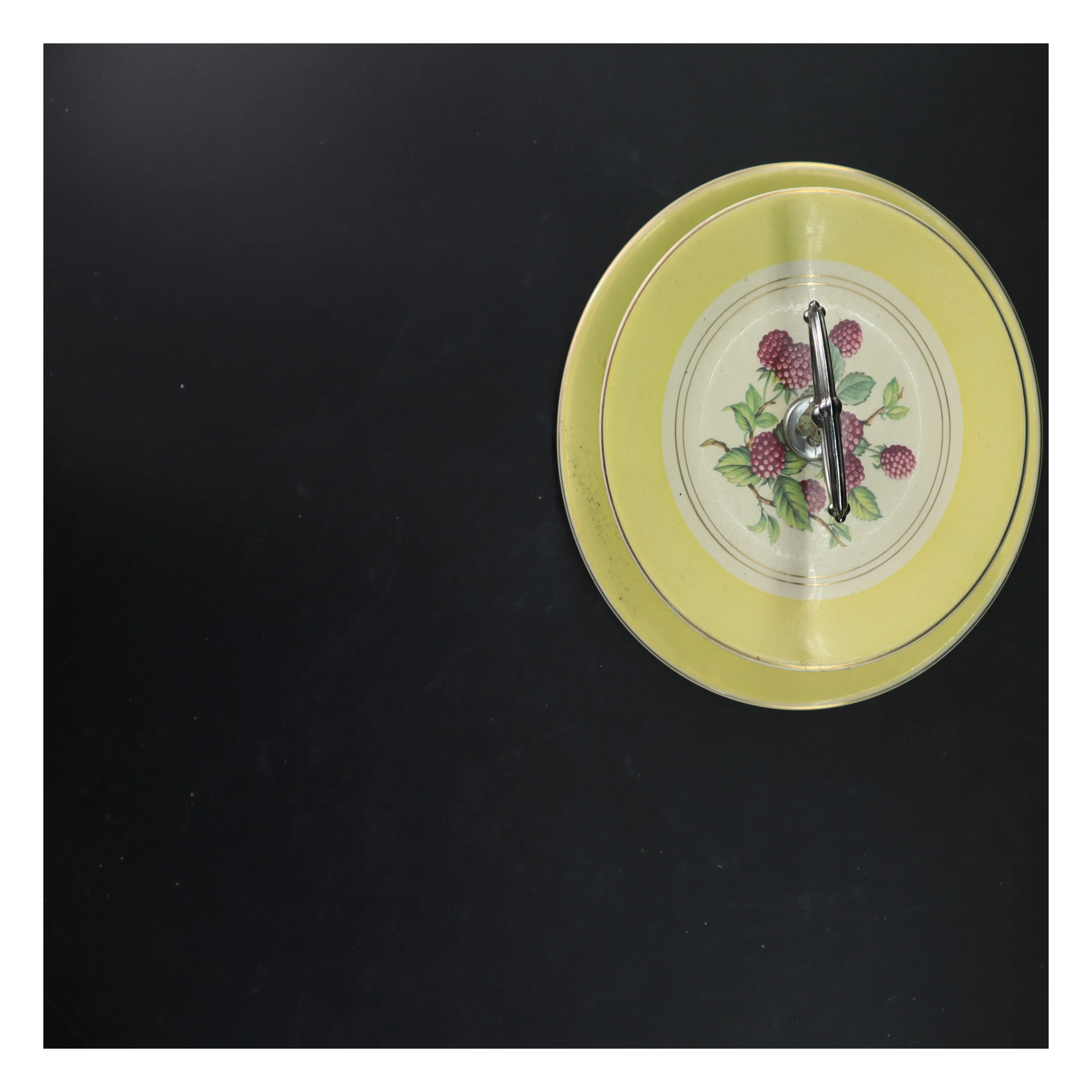 To-etagers serveringsfad (str. 25x23 cm)