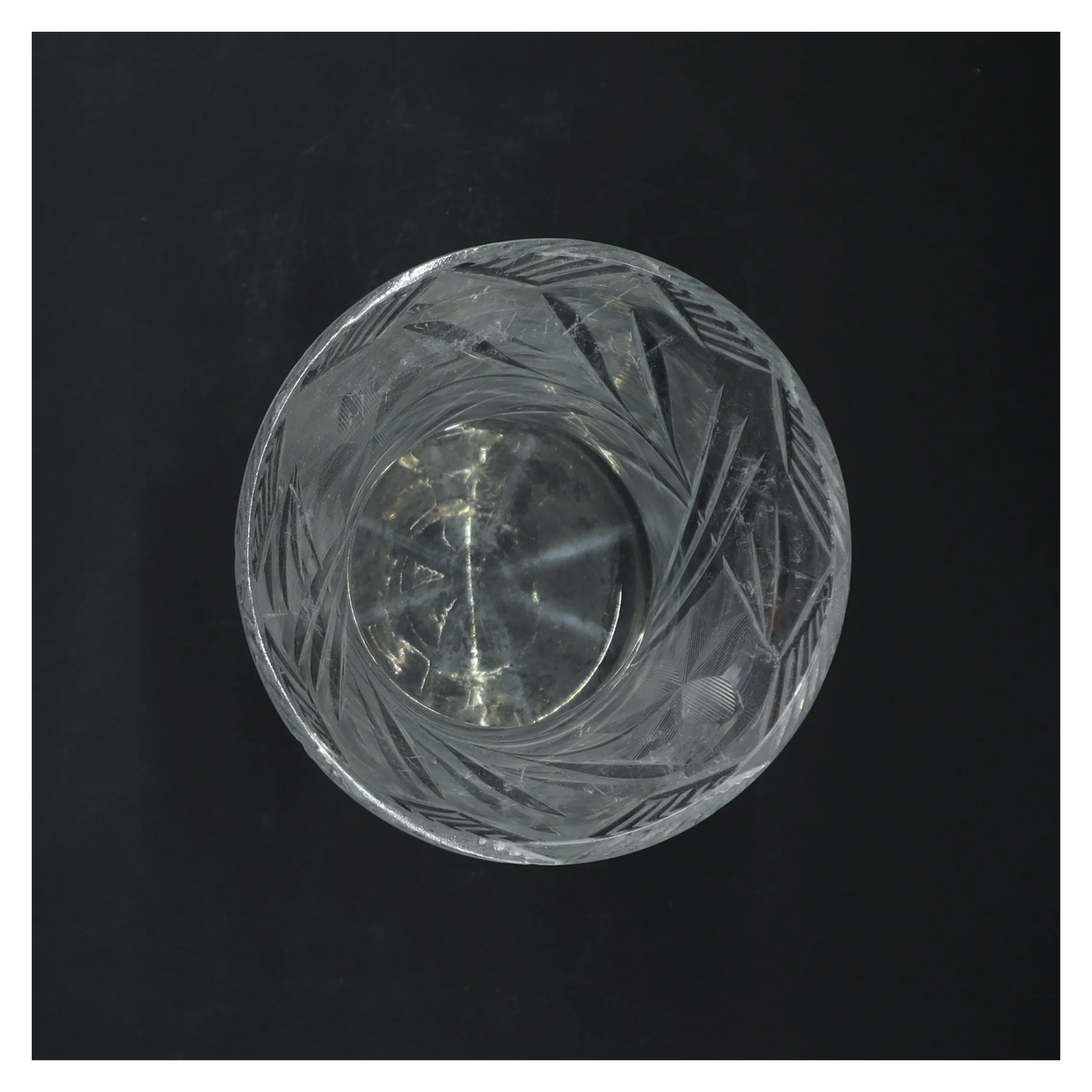 Glasvase med mønster (str. 16 cm)