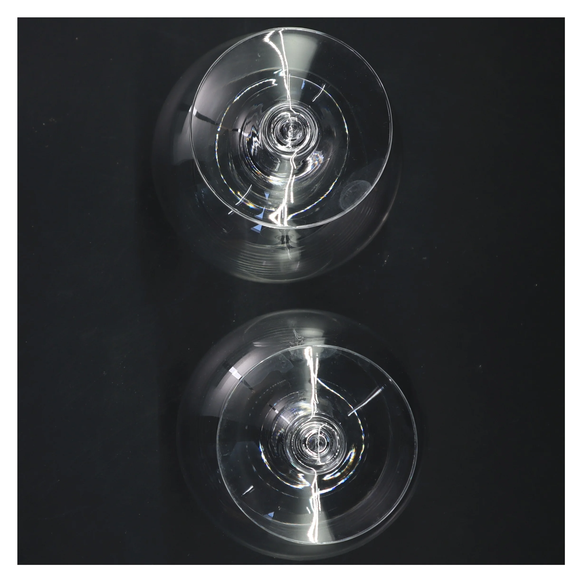 Store glas til rødvin eller whisky (str. 17x10 cm)