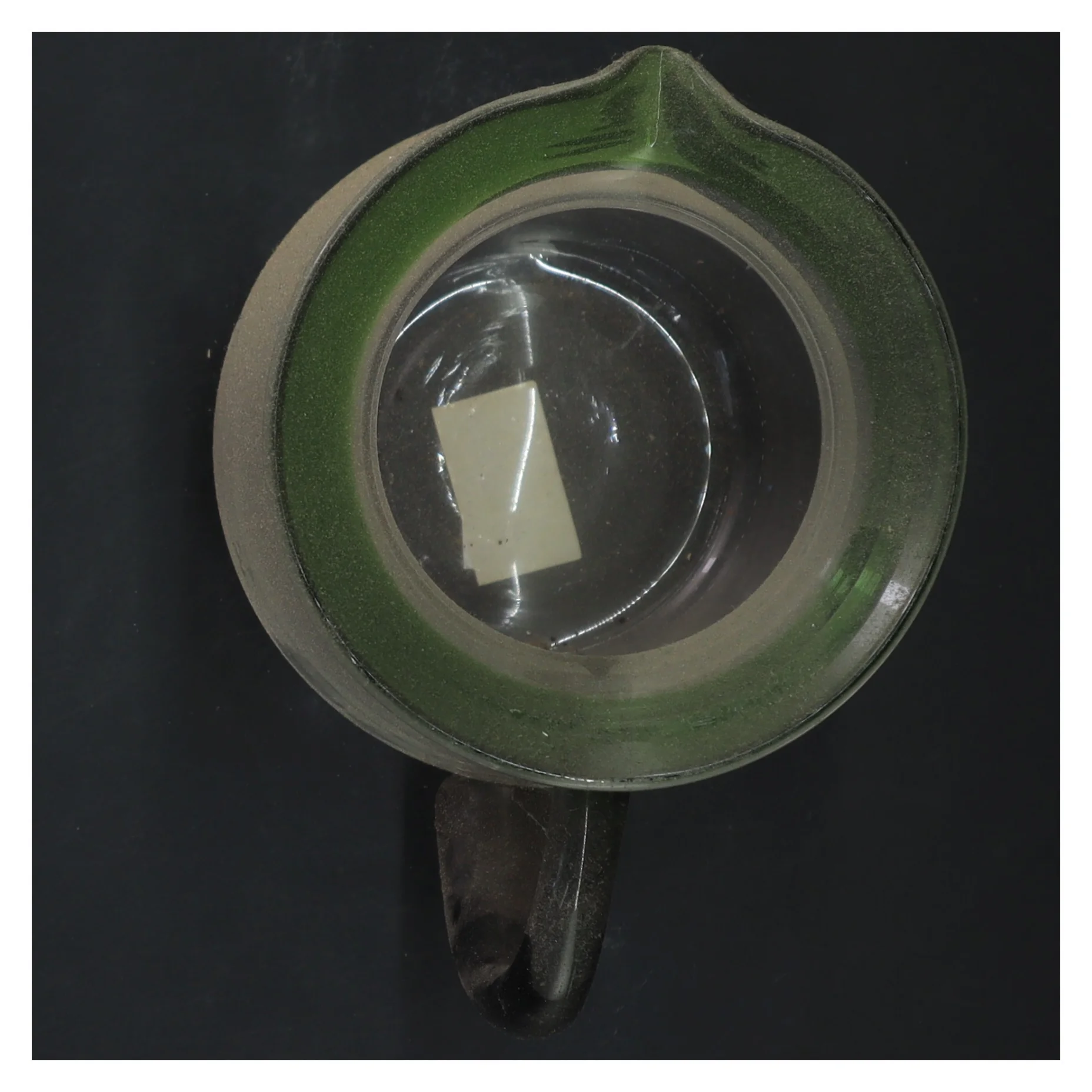 Glaskande med sort hank (str. 17x13 cm)