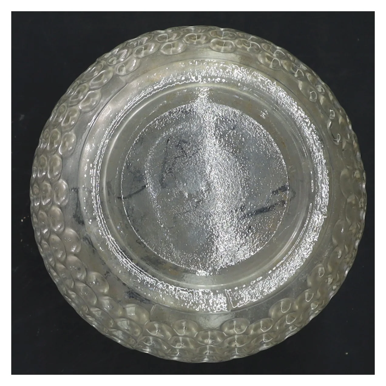 Glasvase med prikket design (str. Ø 8x15 cm)